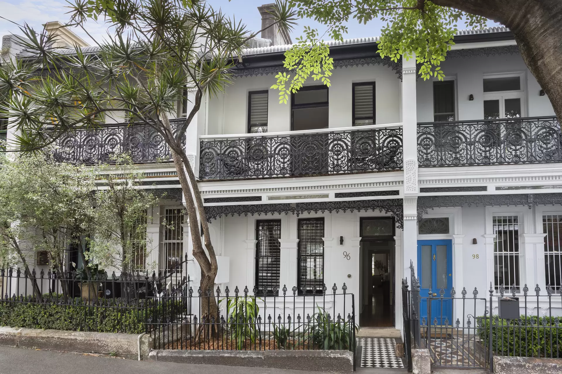 96 Liverpool Street, Paddington Sold by Sydney Sotheby's International Realty - image 1