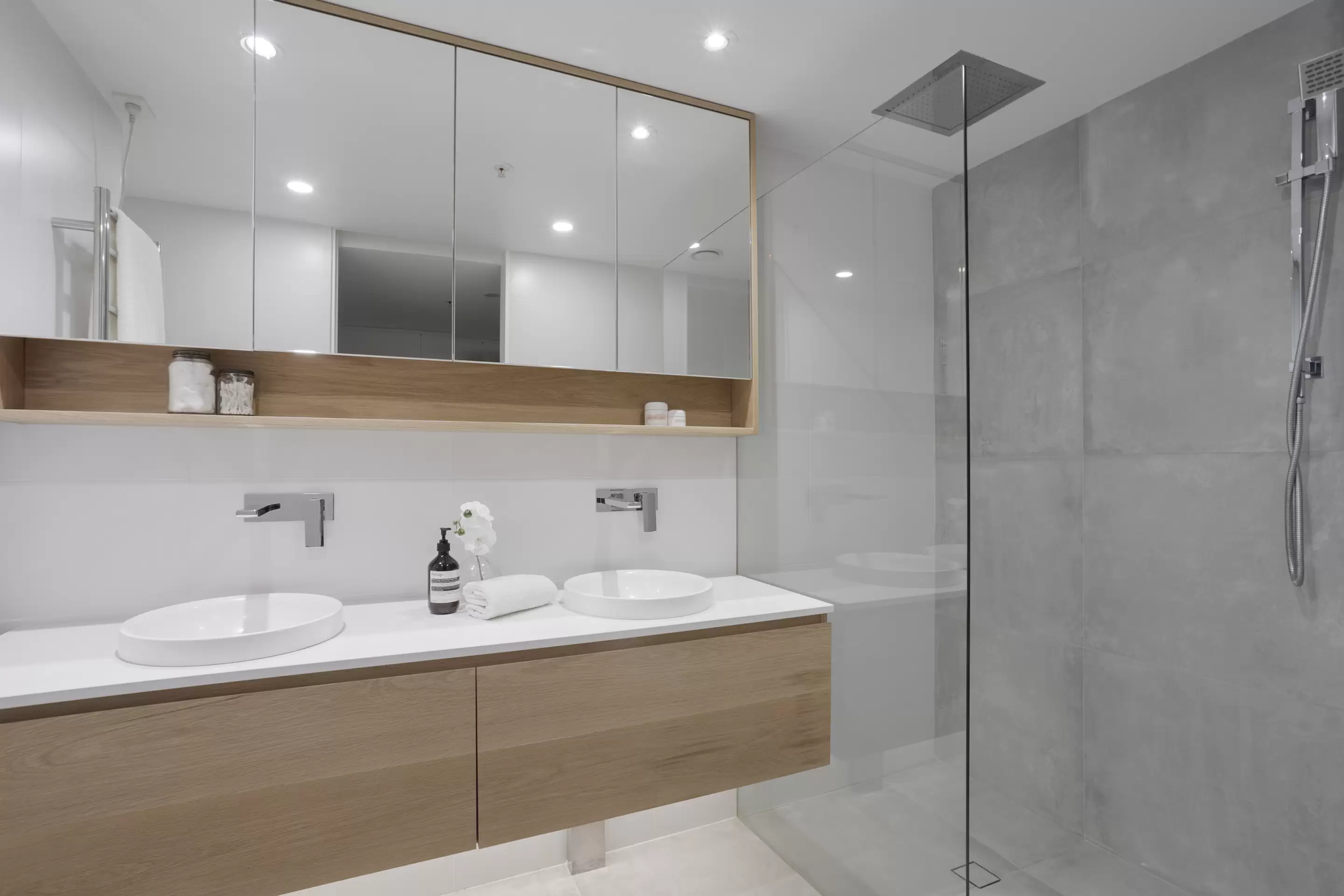 G318/780 Bourke Street, Redfern Sold by Sydney Sotheby's International Realty - image 10