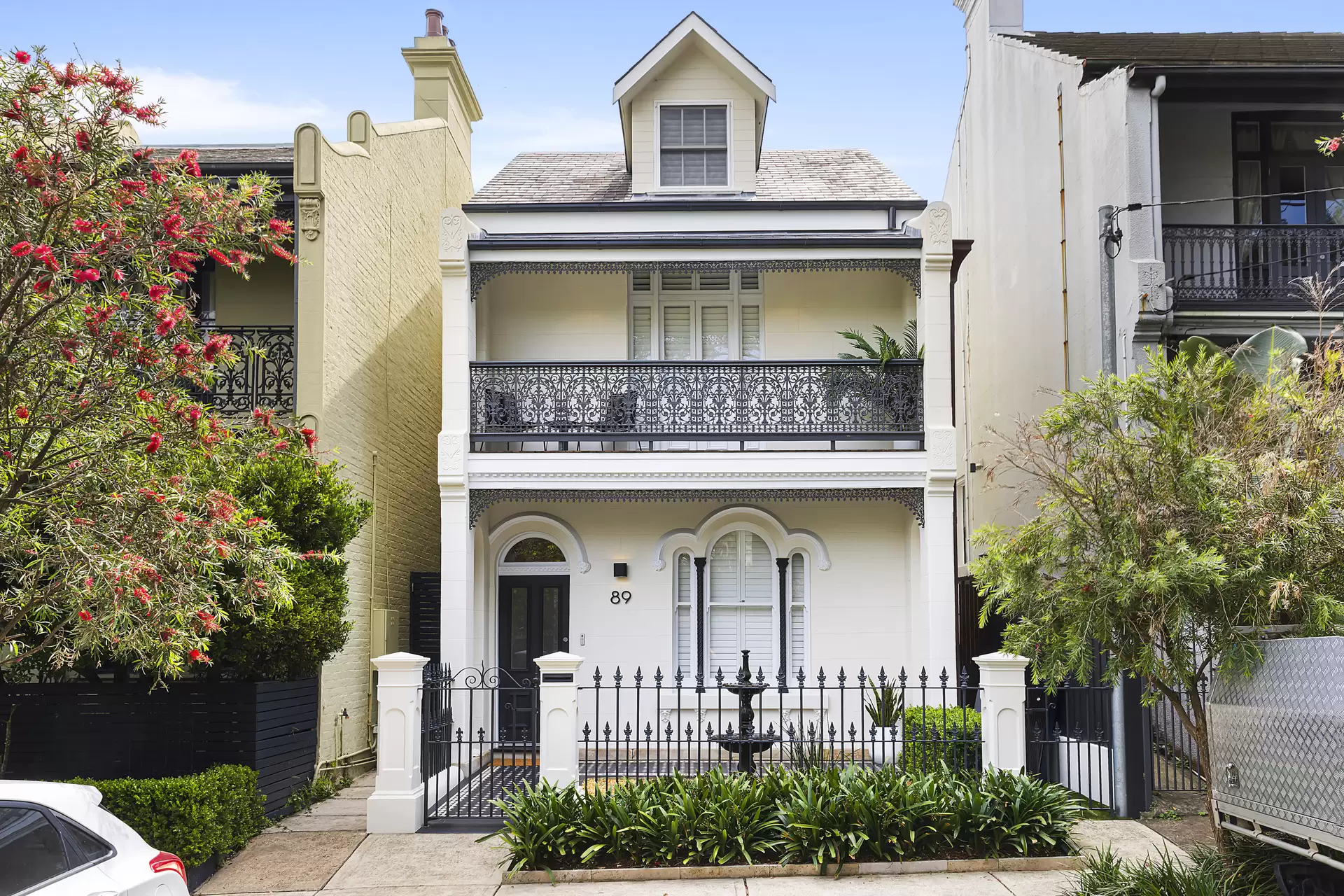89 Denison Street, Bondi Junction Sold by Sydney Sotheby's International Realty - image 1
