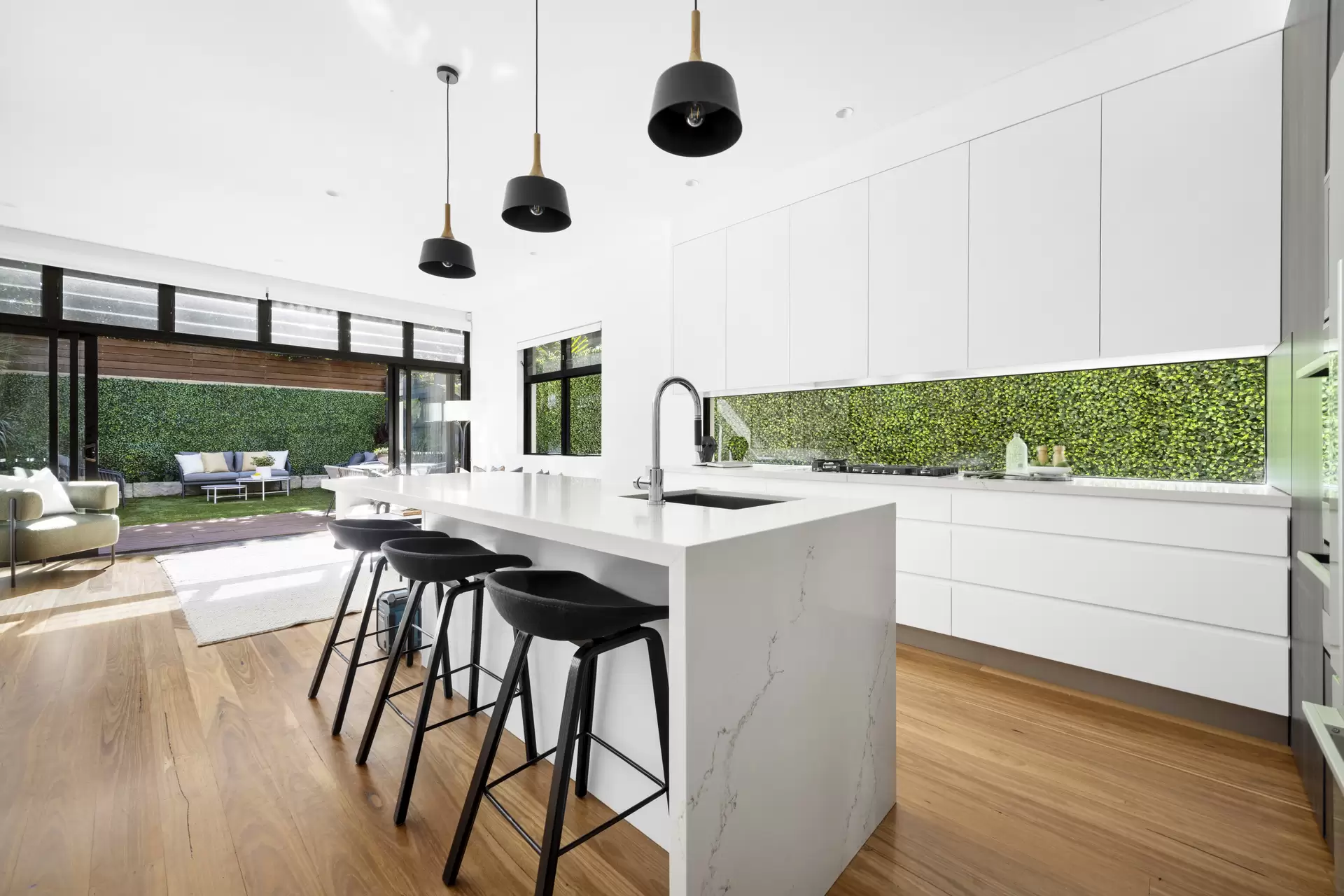 89 Denison Street, Bondi Junction Sold by Sydney Sotheby's International Realty - image 4