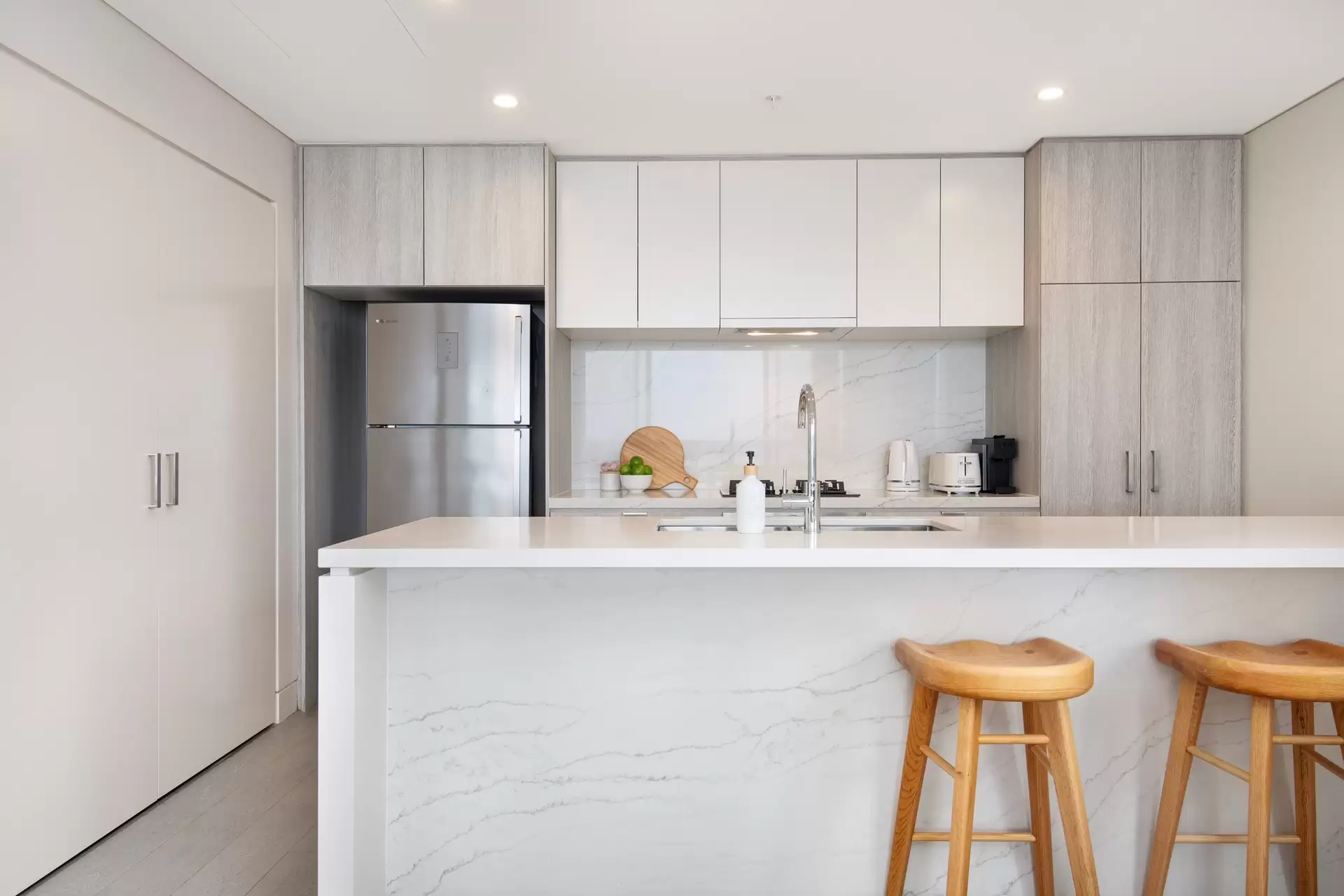 1005/4 Foreshore Boulevard, Woolooware Sold by Sydney Sotheby's International Realty - image 6
