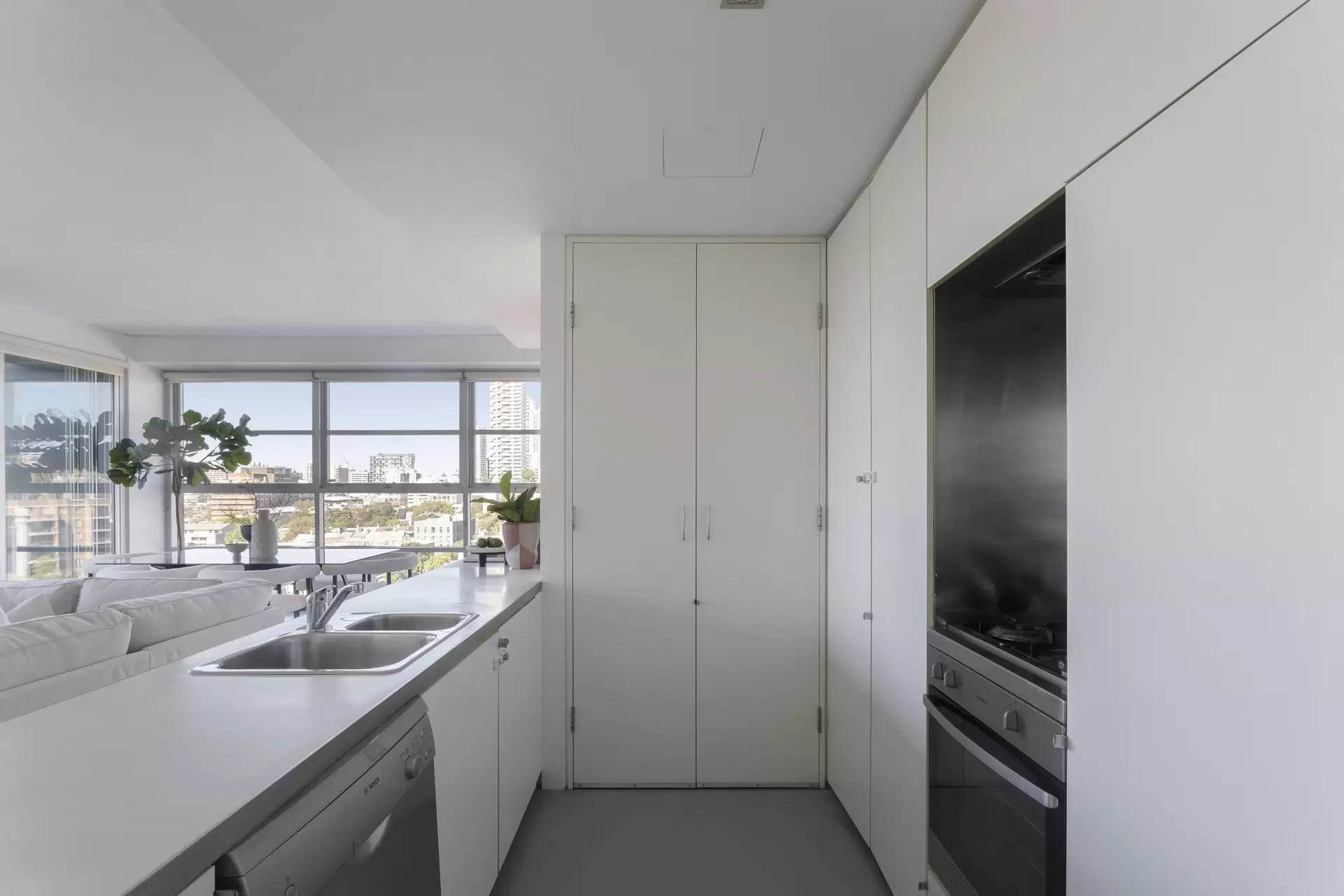 606/1-15 Francis Street, Darlinghurst Sold by Sydney Sotheby's International Realty - image 1
