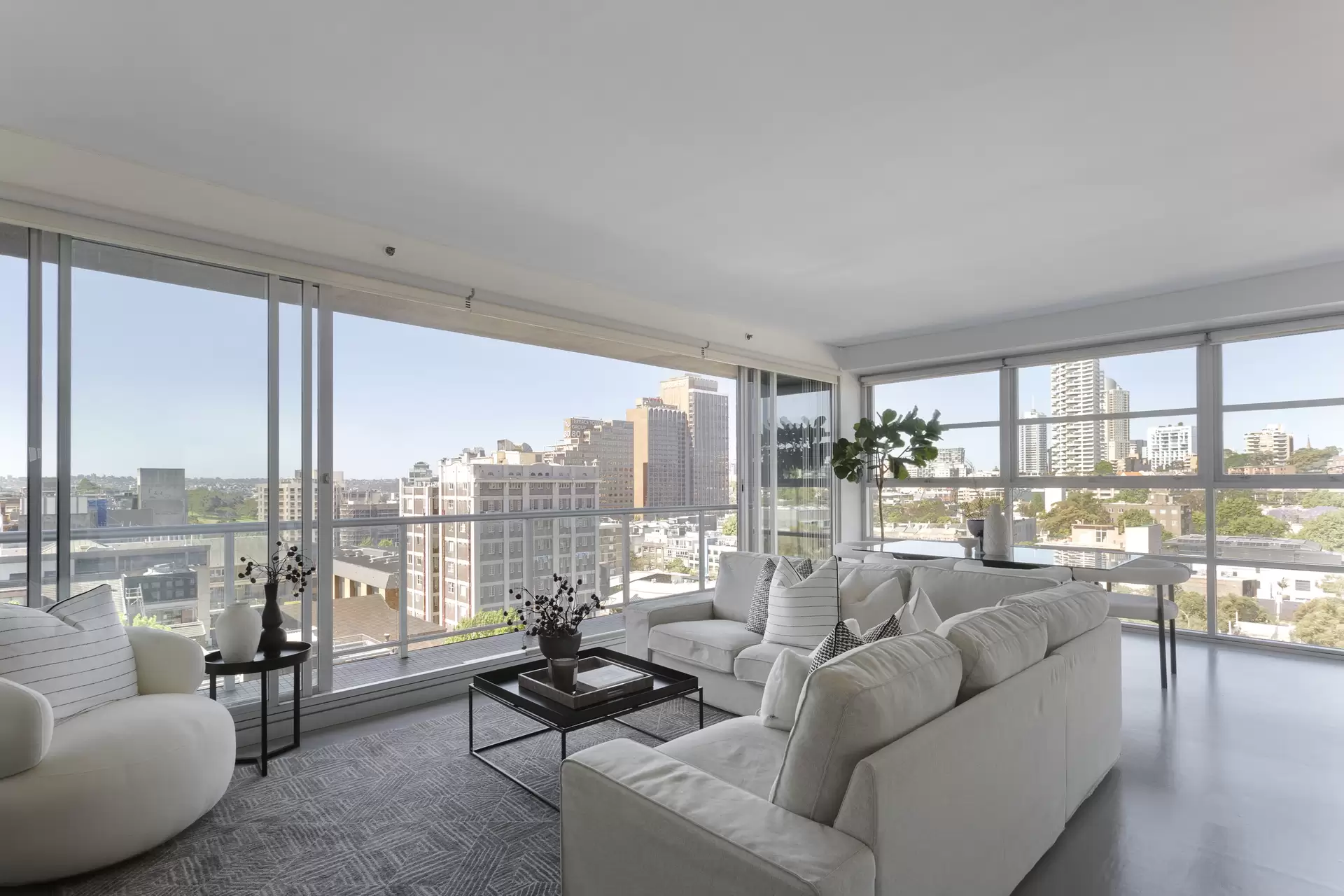 606/1-15 Francis Street, Darlinghurst Sold by Sydney Sotheby's International Realty - image 1