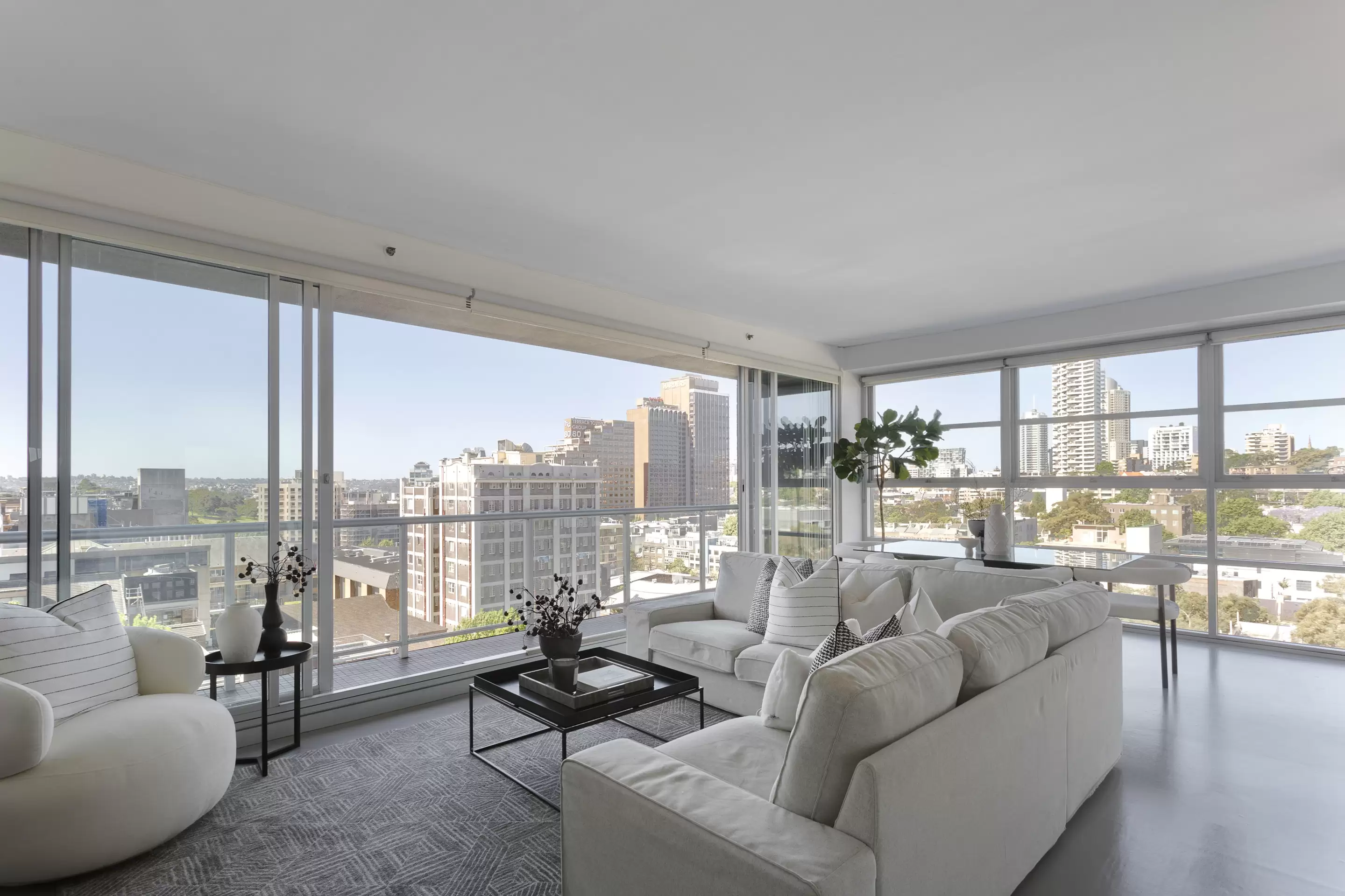 606/1-15 Francis Street, Darlinghurst Sold by Sydney Sotheby's International Realty - image 2