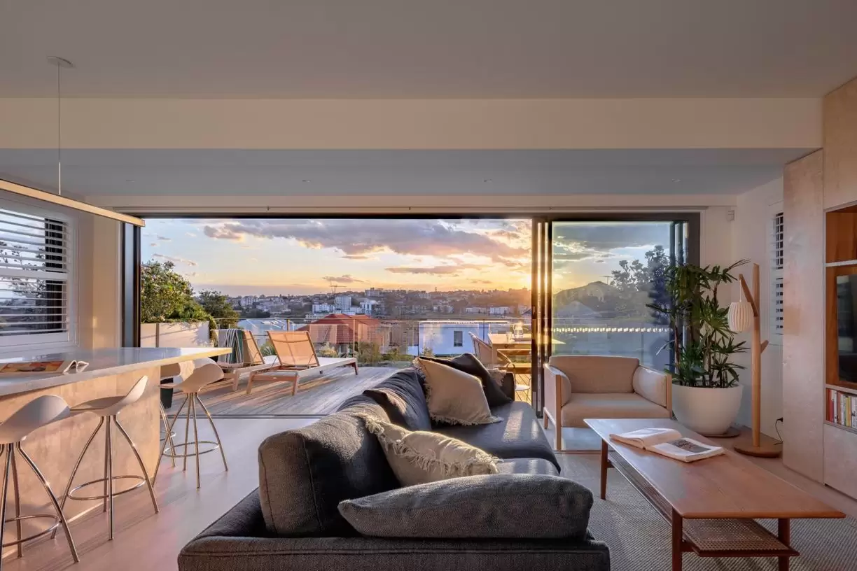 1/142 Brighton Boulevard, North Bondi Sold by Sydney Sotheby's International Realty - image 2