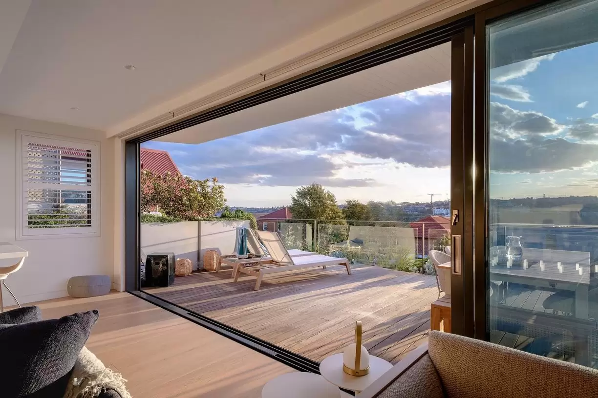1/142 Brighton Boulevard, North Bondi Sold by Sydney Sotheby's International Realty - image 3