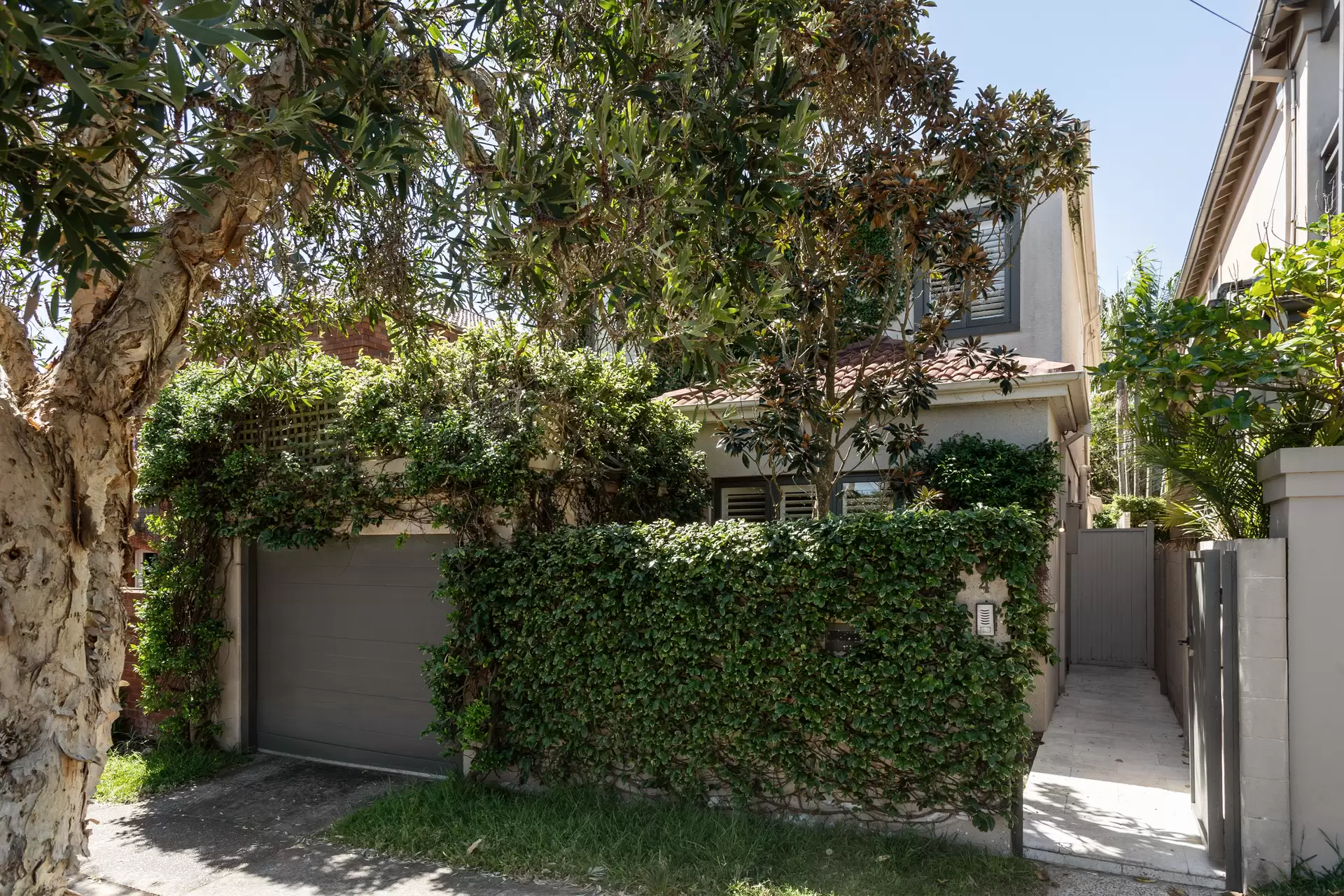 4 Blake Street, Rose Bay Sold by Sydney Sotheby's International Realty - image 1