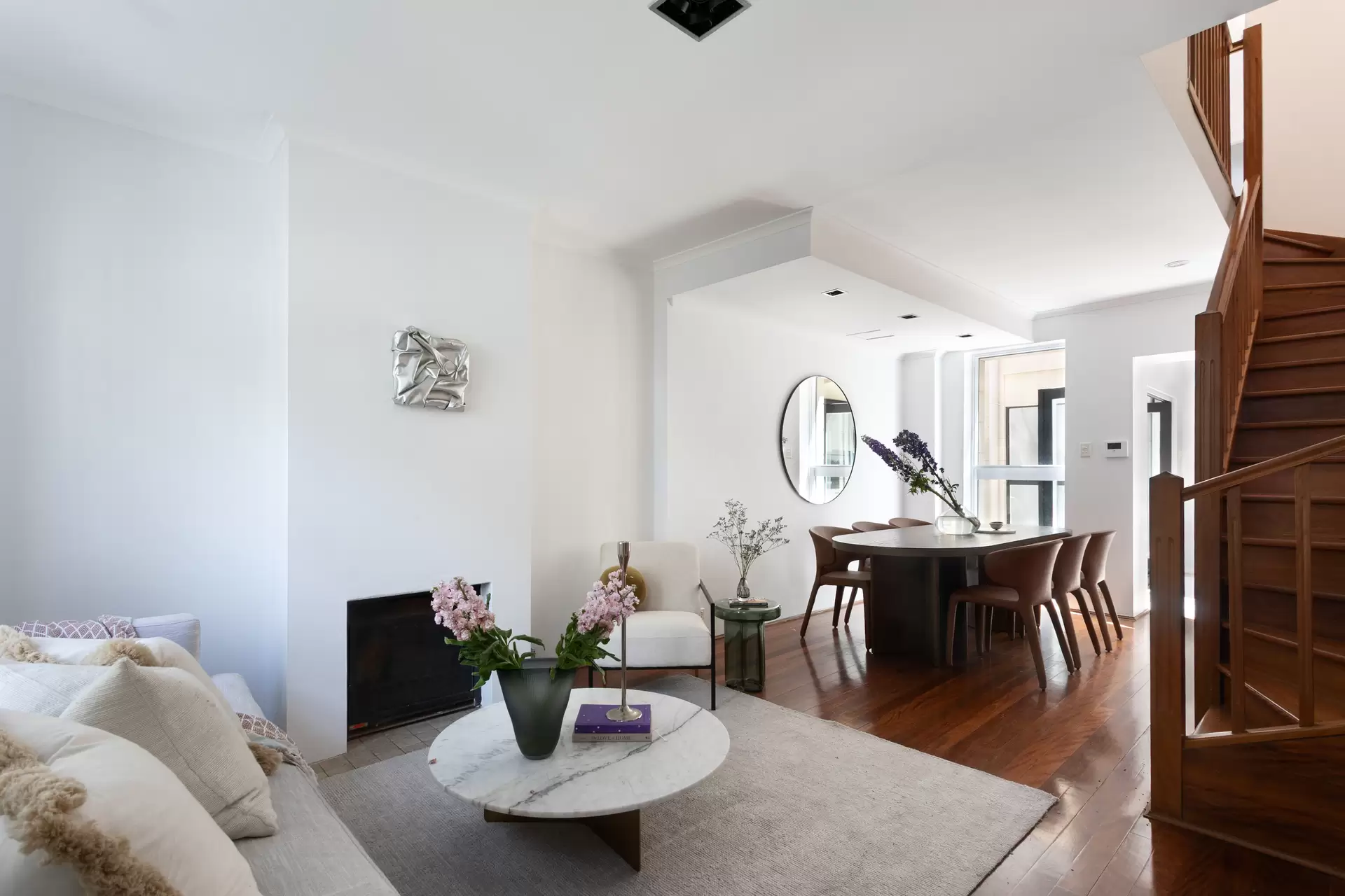 28 Denham Street, Surry Hills Sold by Sydney Sotheby's International Realty - image 1