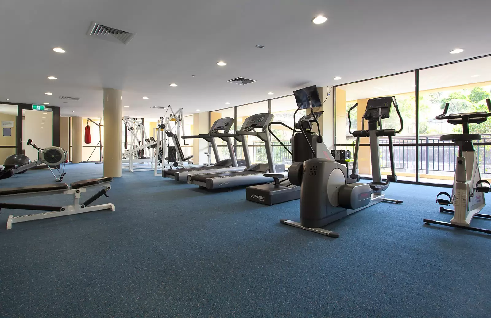 Residence 31 Marina Berth 20, 10 Lincoln Crescent, Woolloomooloo Sold by Sydney Sotheby's International Realty - image 11