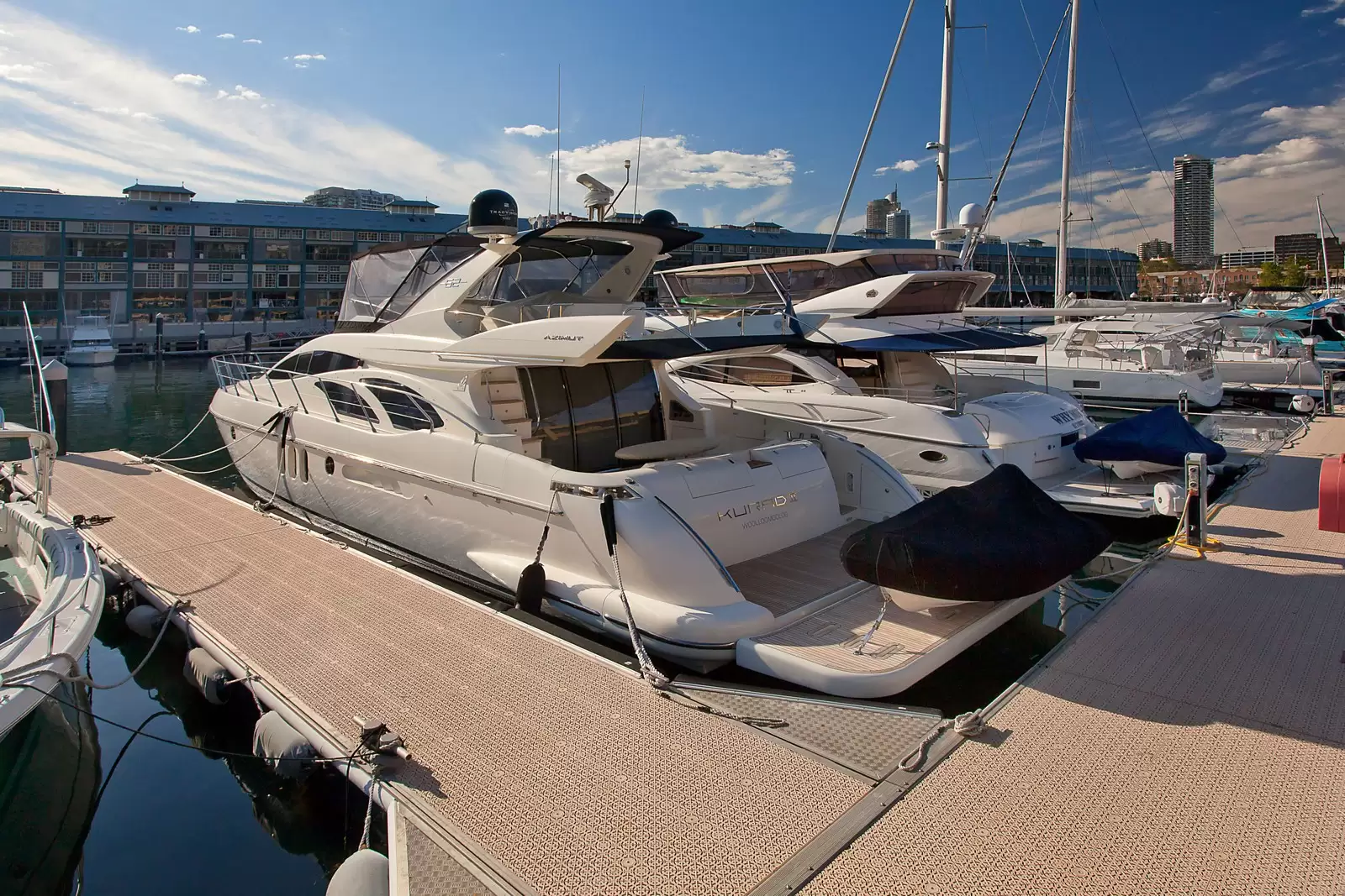 Residence 31 Marina Berth 20, 10 Lincoln Crescent, Woolloomooloo Sold by Sydney Sotheby's International Realty - image 7