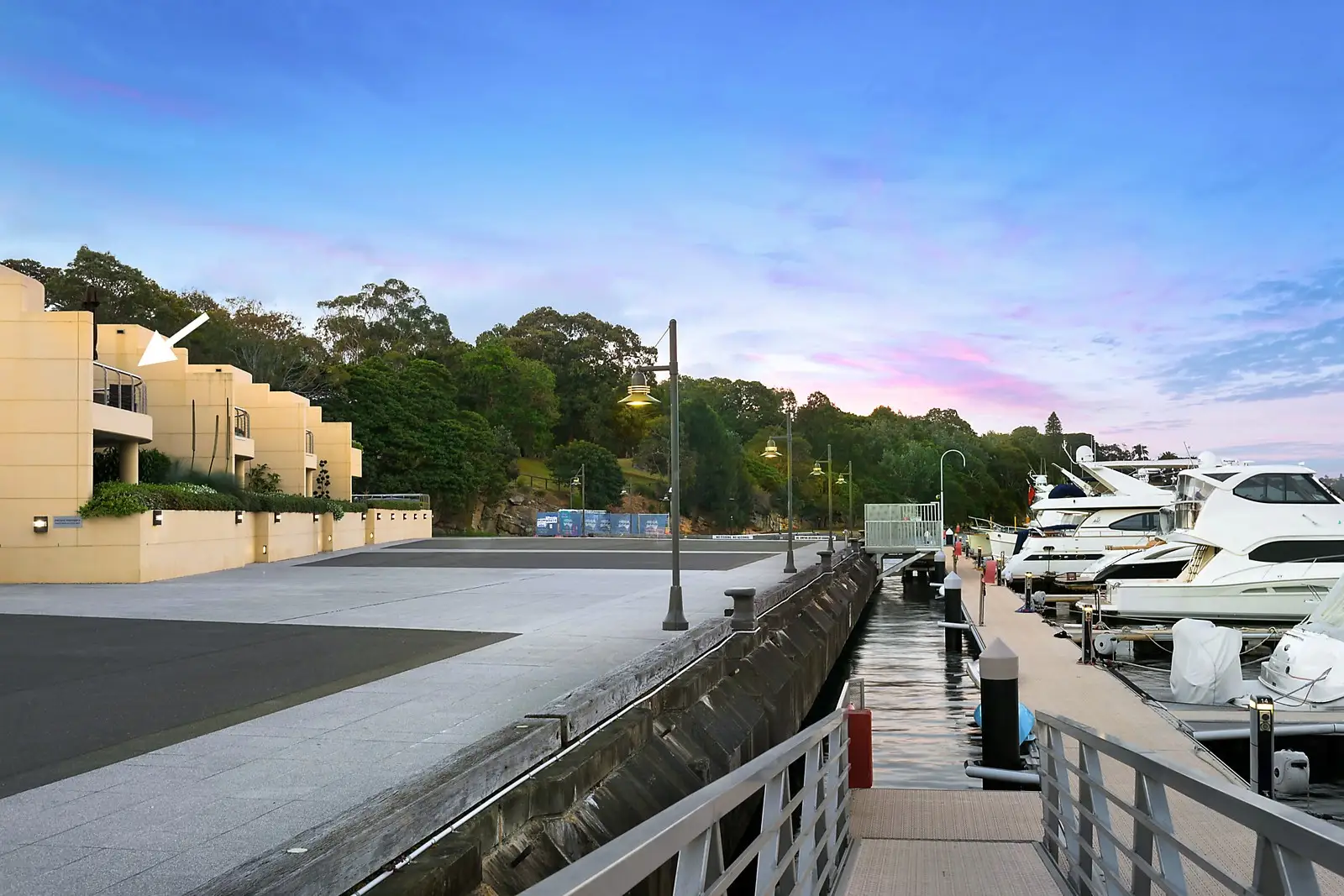Residence 31 Marina Berth 20, 10 Lincoln Crescent, Woolloomooloo Sold by Sydney Sotheby's International Realty - image 1