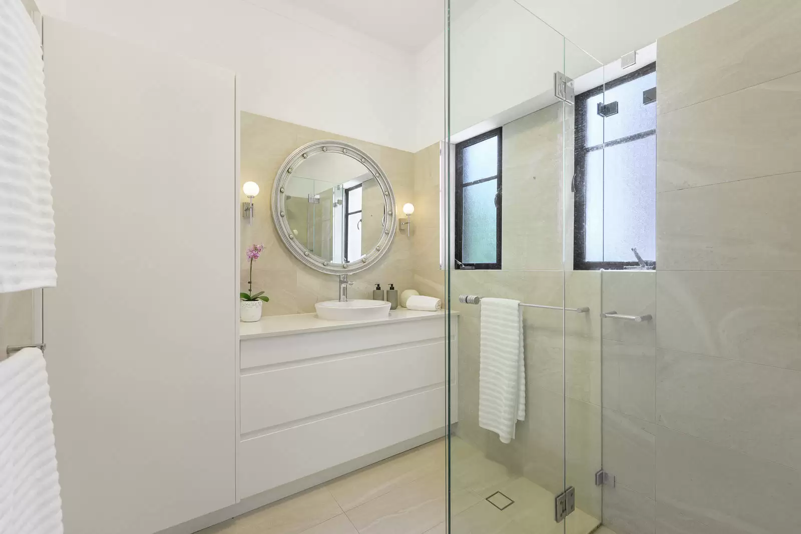 1/47 Grandview Street, Pymble Sold by Sydney Sotheby's International Realty - image 5