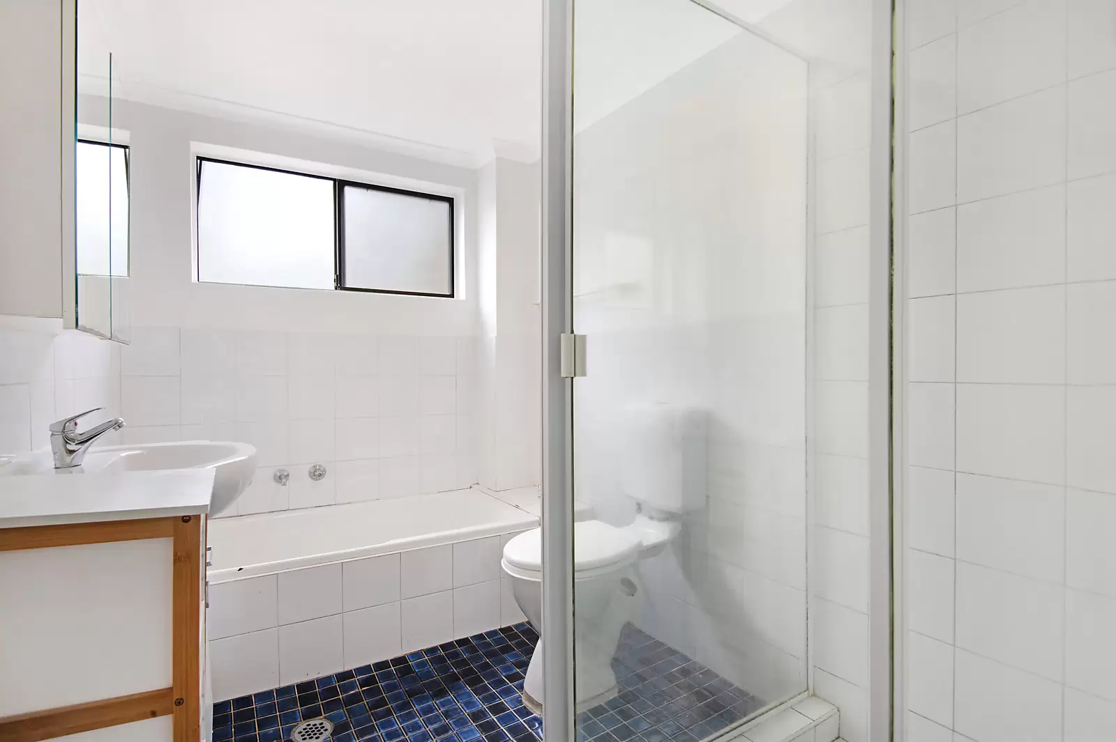 1/108-110 Kiora Road, Miranda Sold by Sydney Sotheby's International Realty - image 7