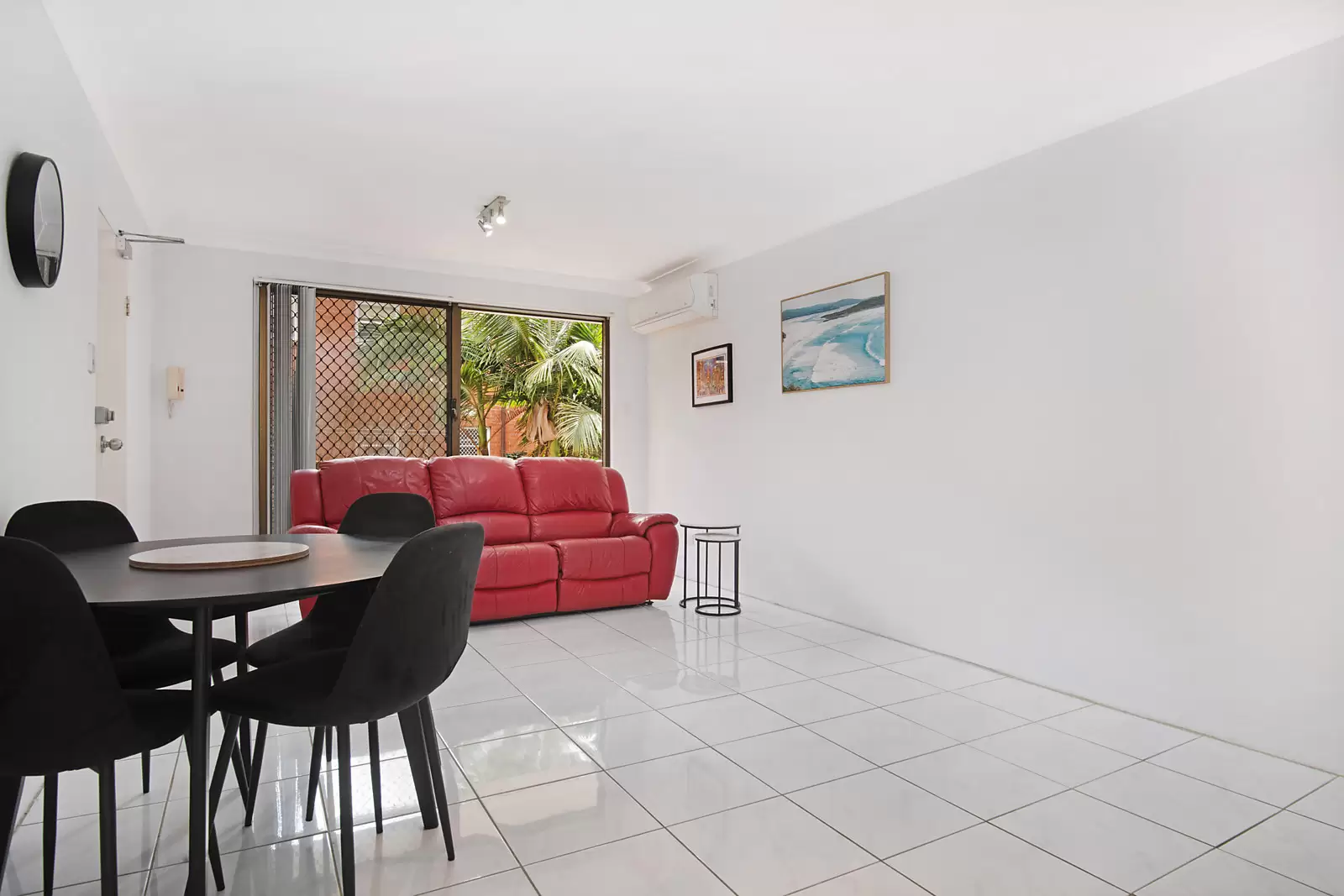1/108-110 Kiora Road, Miranda Sold by Sydney Sotheby's International Realty - image 2