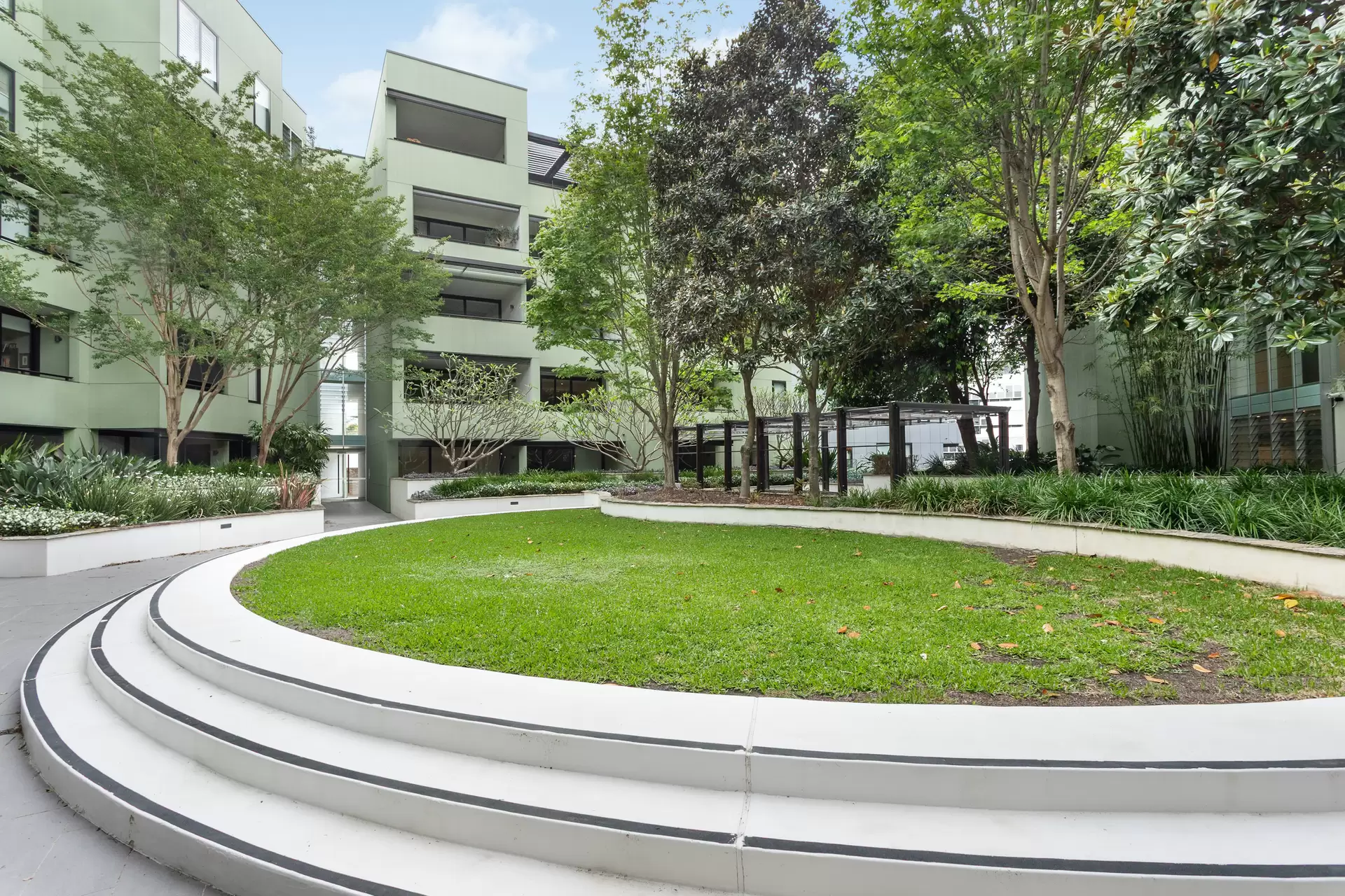 38/20 McLachlan Avenue, Darlinghurst Sold by Sydney Sotheby's International Realty - image 1