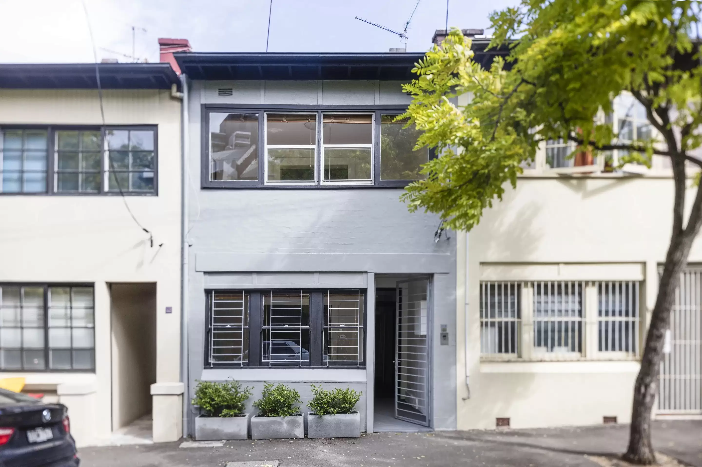 98 Womerah Avenue, Darlinghurst Sold by Sydney Sotheby's International Realty - image 1