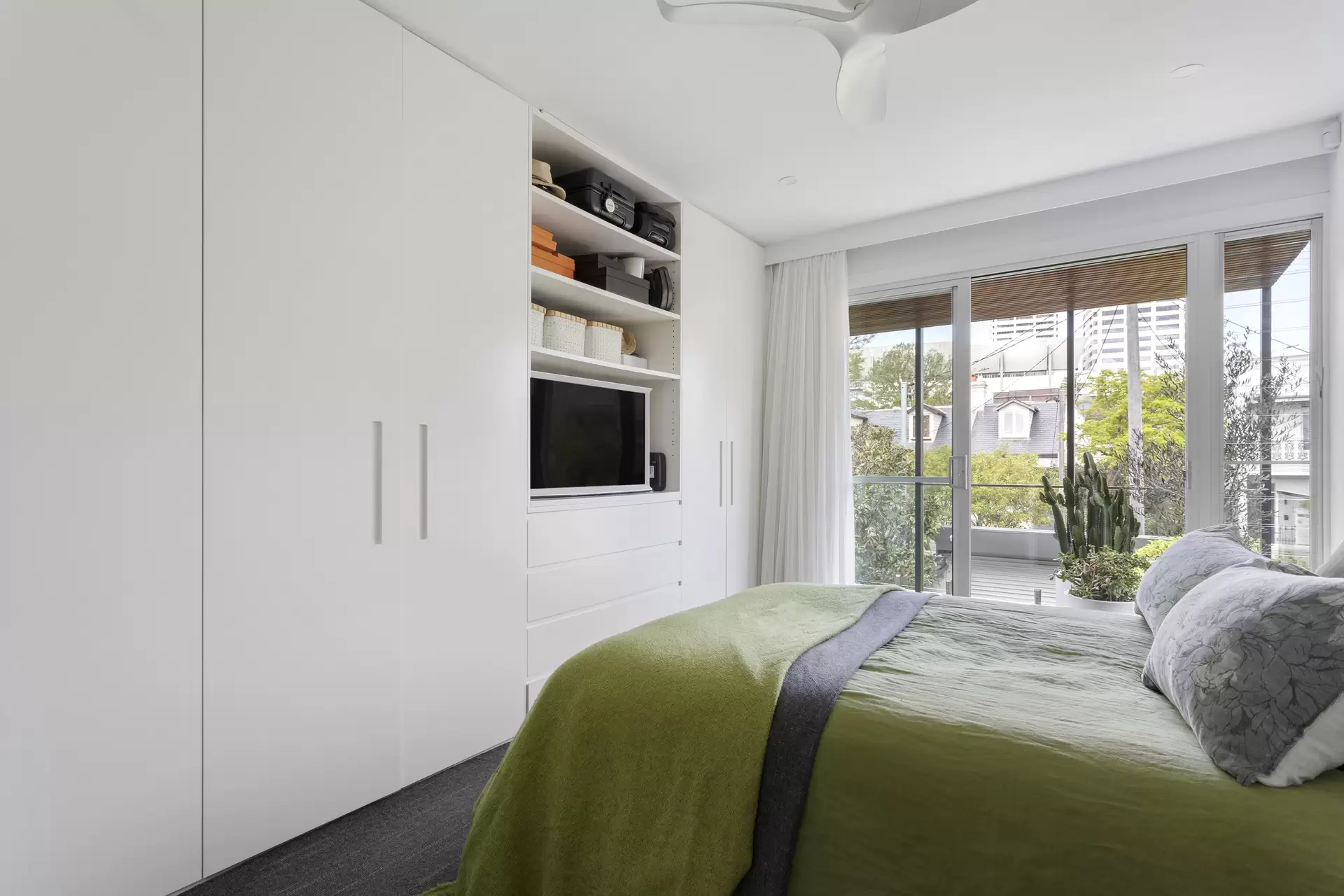 31 View Street, Woollahra Sold by Sydney Sotheby's International Realty - image 1