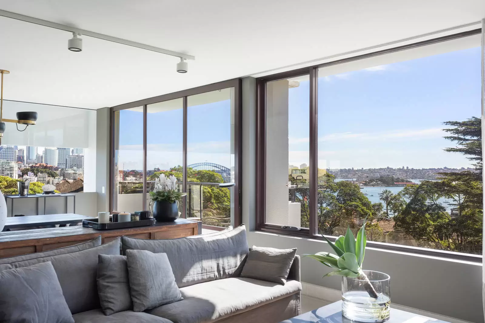 3/51 Darling Point Road, Darling Point Leased by Sydney Sotheby's International Realty - image 1