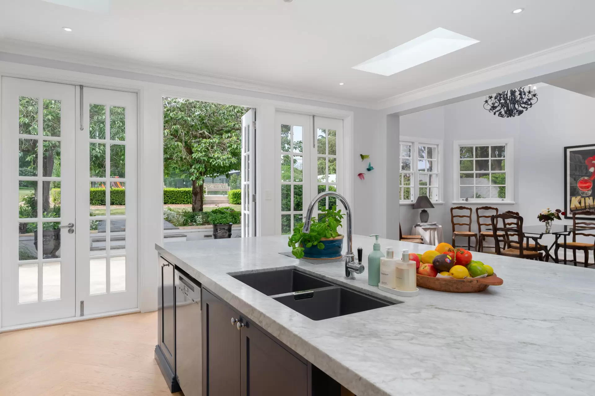 2 Greyleaves Avenue, Burradoo Sold by Sydney Sotheby's International Realty - image 16