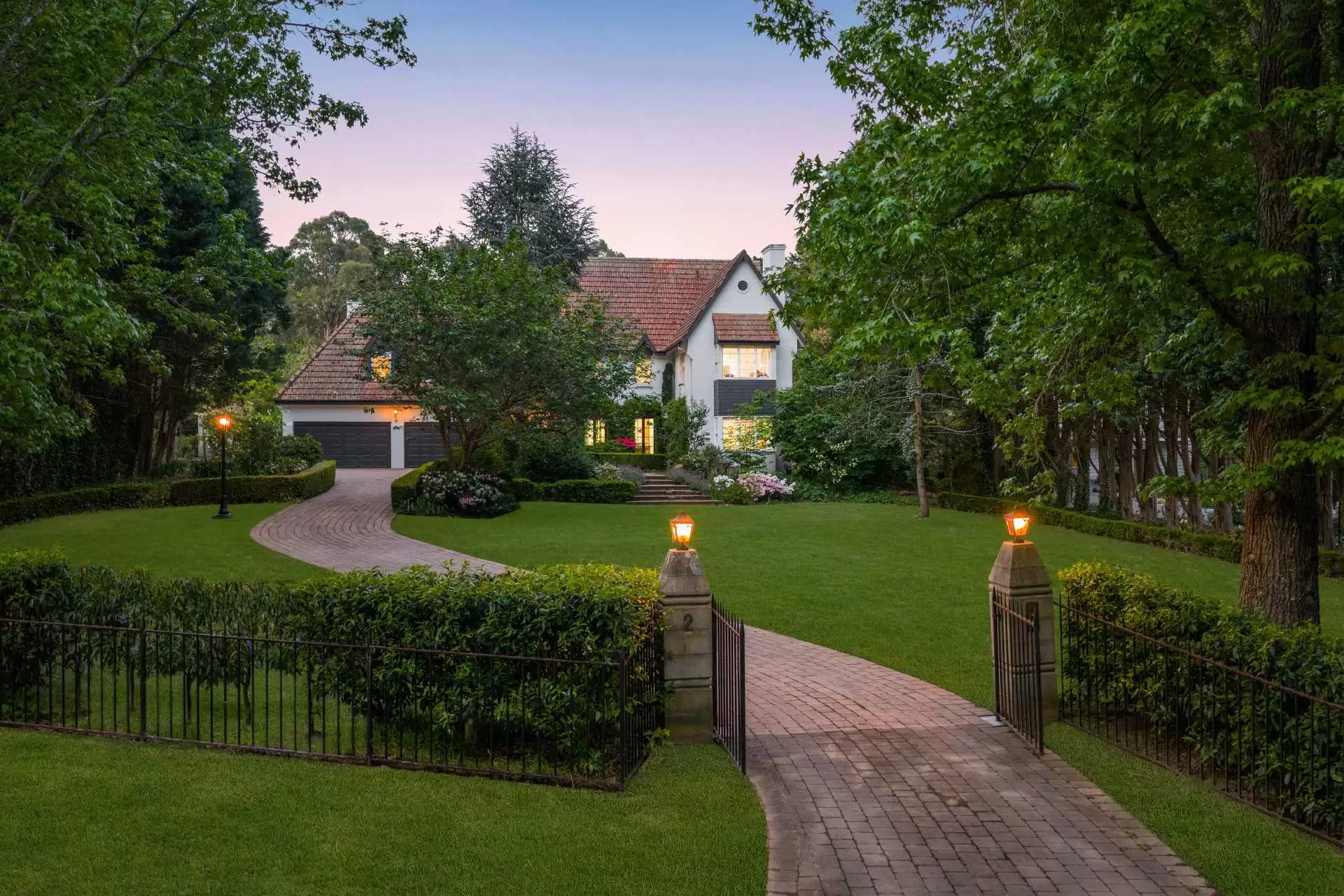 2 Greyleaves Avenue, Burradoo Sold by Sydney Sotheby's International Realty - image 3
