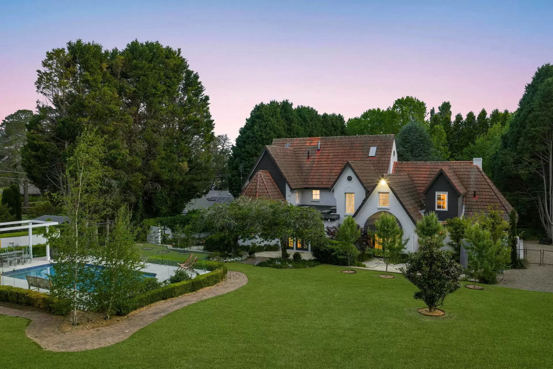 2 Greyleaves Avenue, Burradoo Sold by Sydney Sotheby's International Realty - image 35