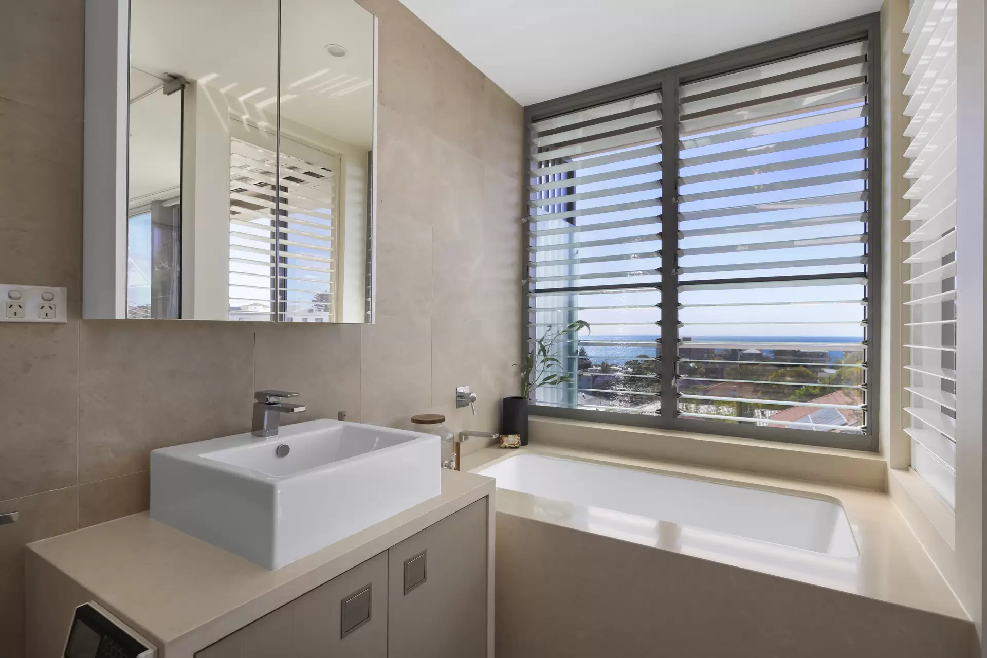 164a Brook Street, Coogee Sold by Sydney Sotheby's International Realty - image 15