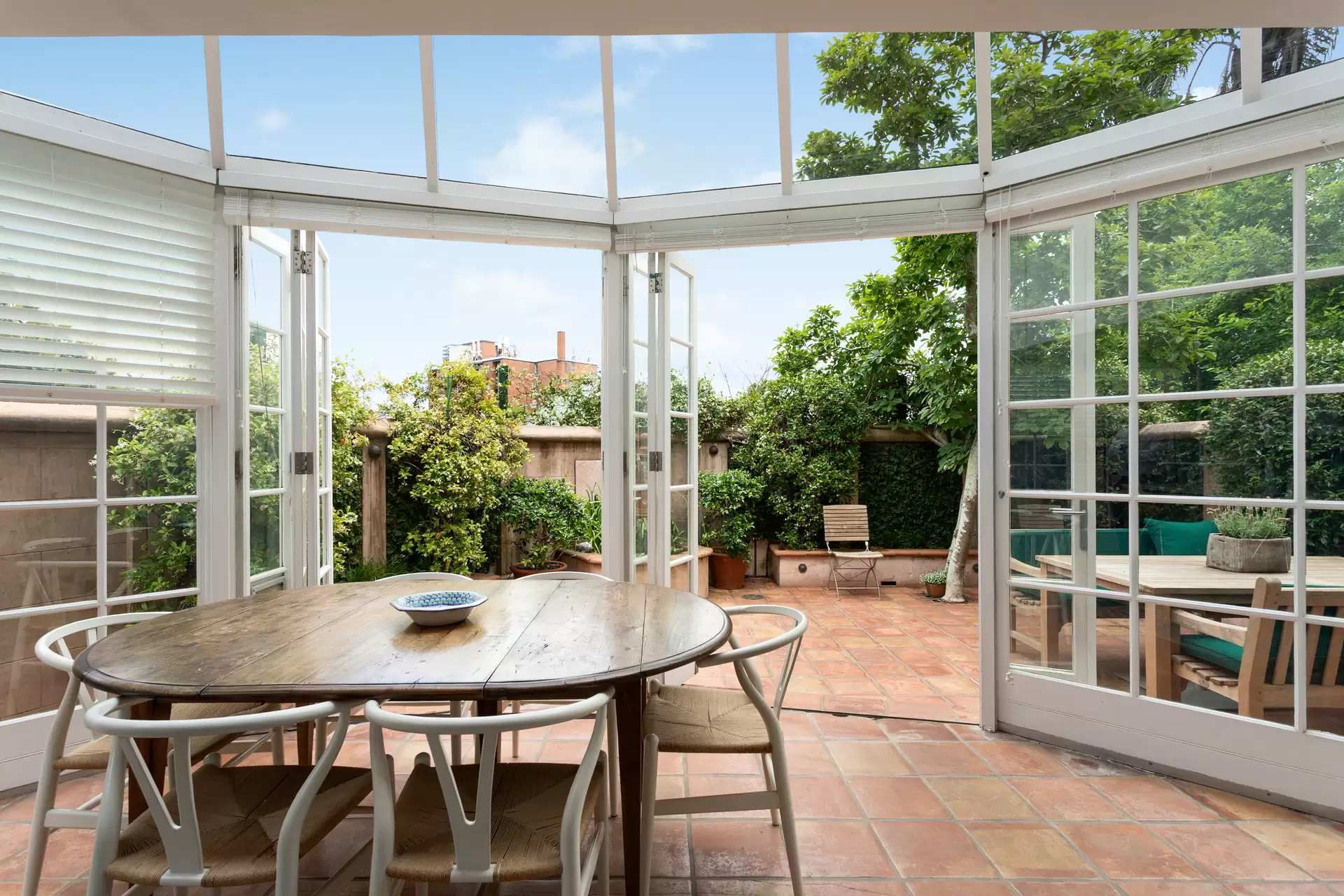 11 Tara Street, Woollahra Sold by Sydney Sotheby's International Realty - image 1