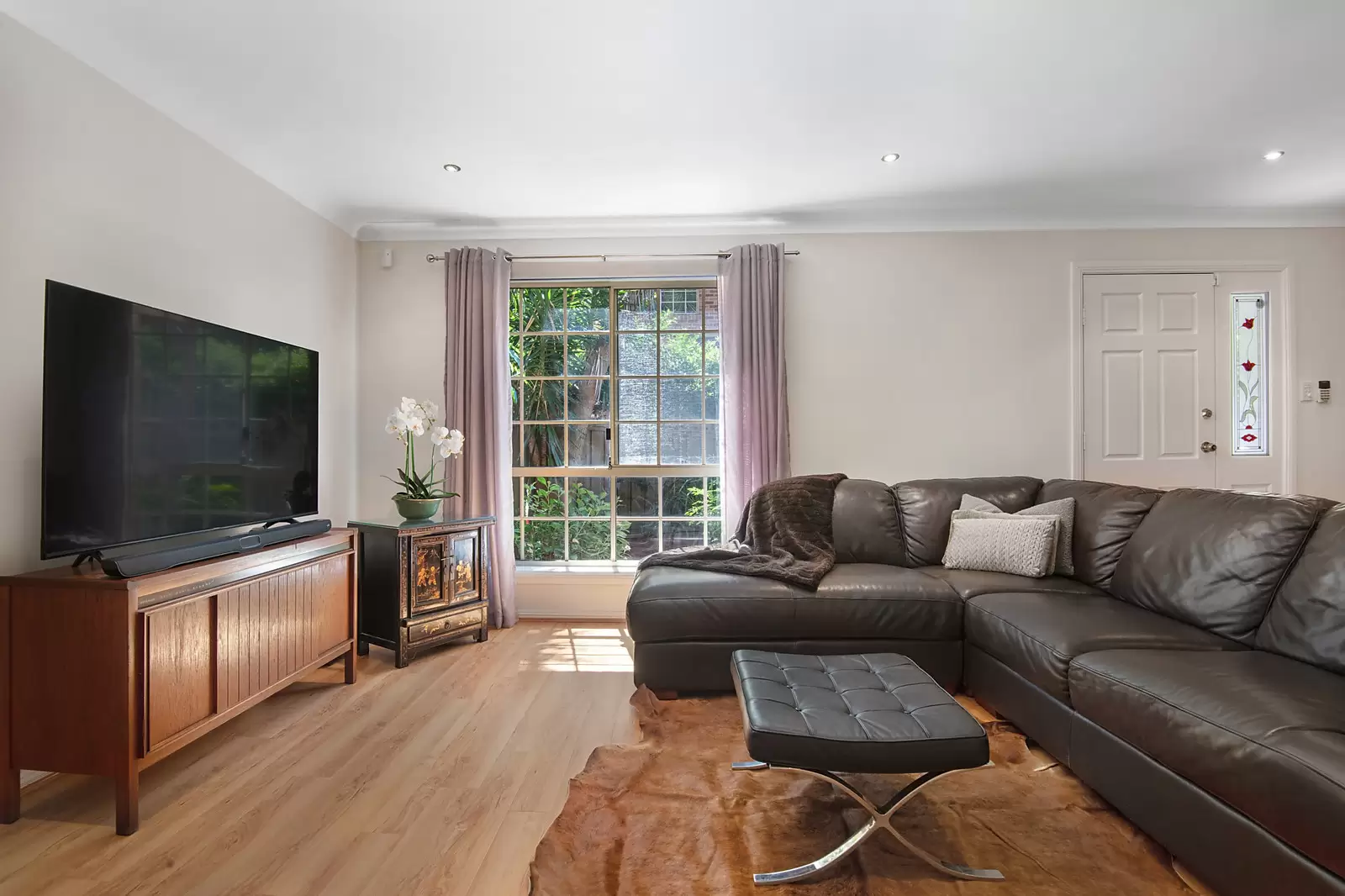 2/5 Henry Kendall Avenue, Padstow Heights Sold by Sydney Sotheby's International Realty - image 2