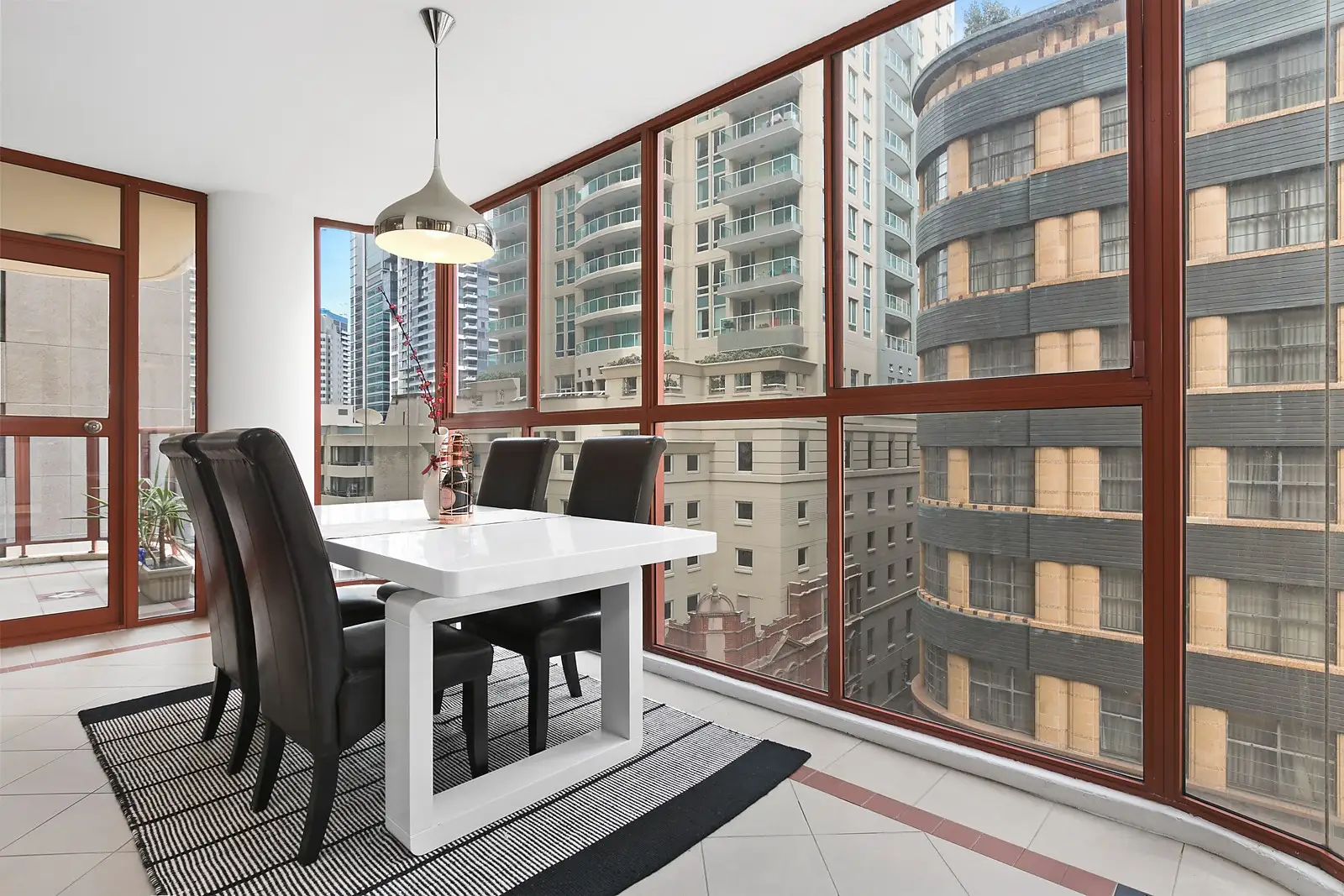 10/308 Pitt Street, Sydney Sold by Sydney Sotheby's International Realty - image 3