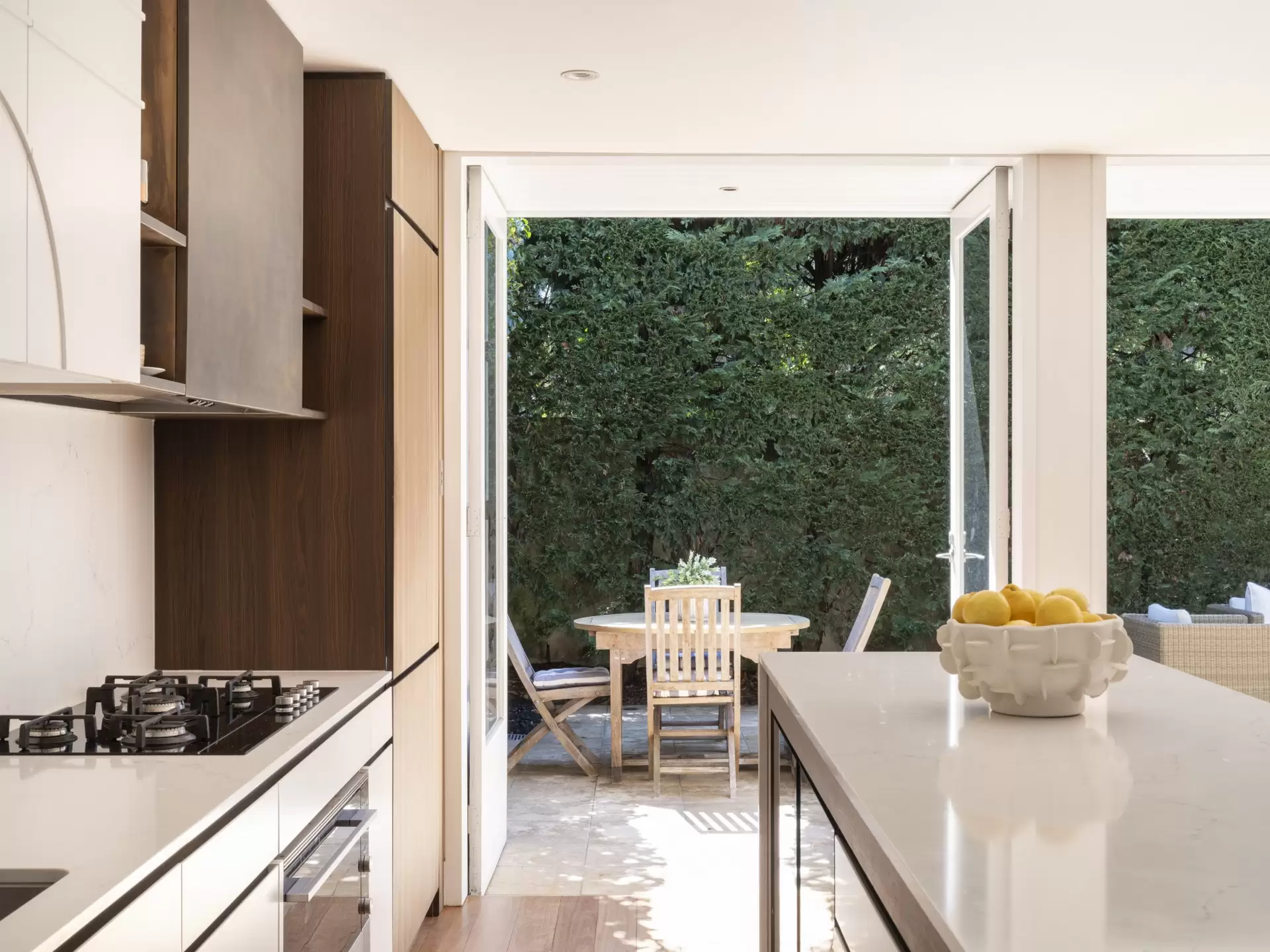 13 Pickering Lane, Woollahra Sold by Sydney Sotheby's International Realty - image 1
