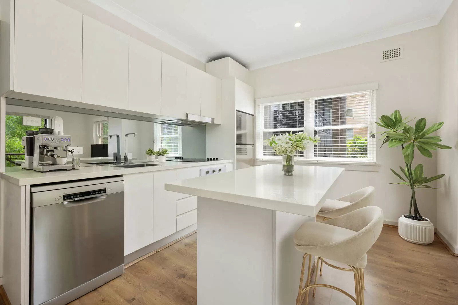 5/349 Bronte Road, Bronte Leased by Sydney Sotheby's International Realty - image 2