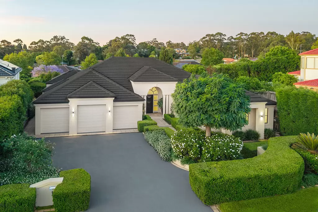16 Carrbridge Drive, Castle Hill Sold by Sydney Sotheby's International Realty