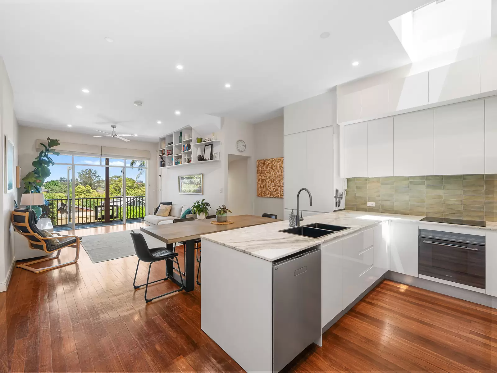5 Cuthbert Street, Queens Park Sold by Sydney Sotheby's International Realty - image 2