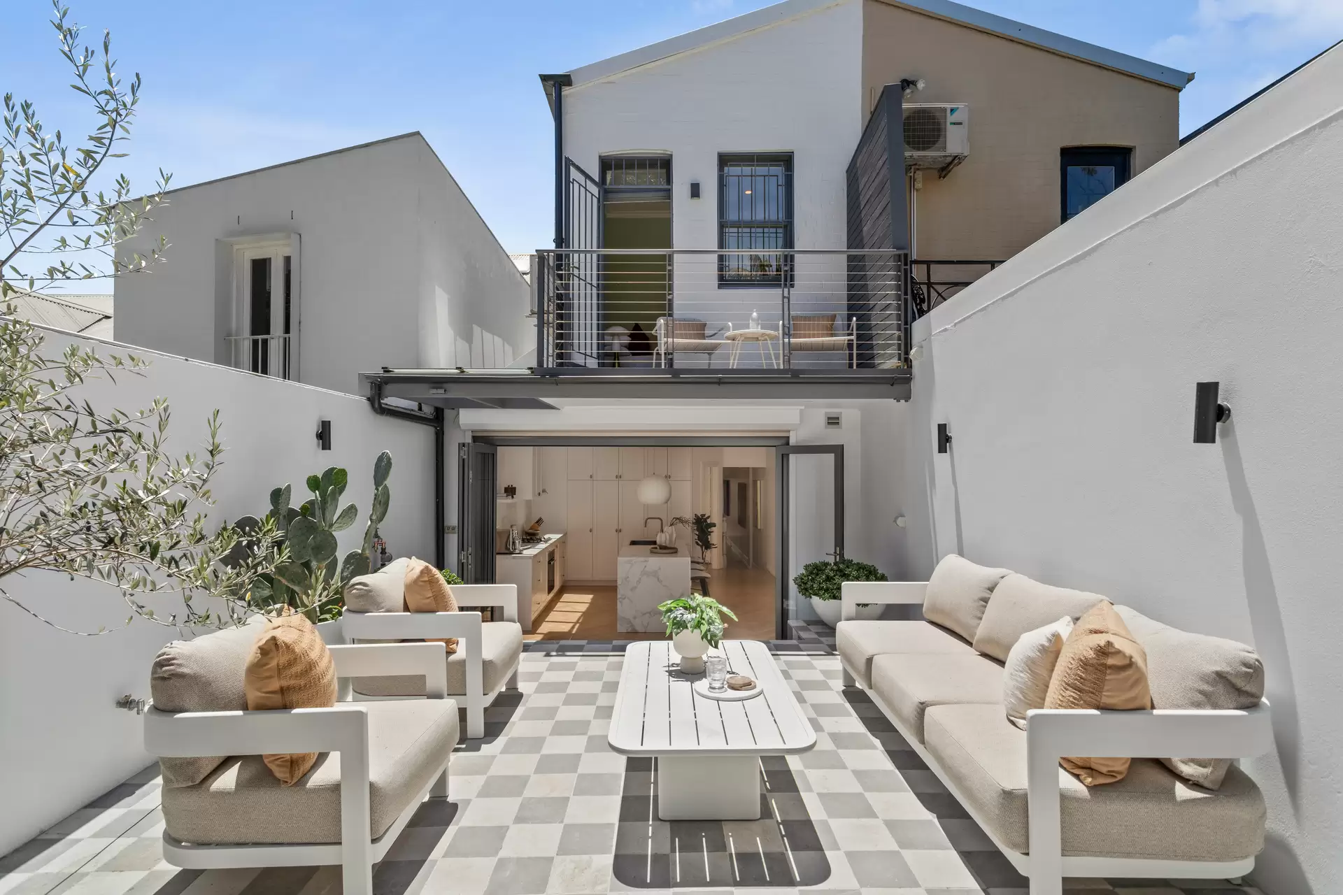 52 Dillon Street, Paddington Sold by Sydney Sotheby's International Realty - image 1
