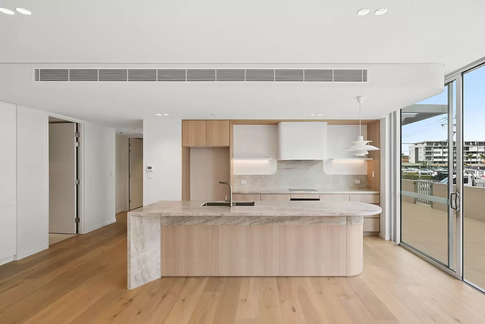 2/2 Owen Street, Port Macquarie Auction by Sydney Sotheby's International Realty - image 1