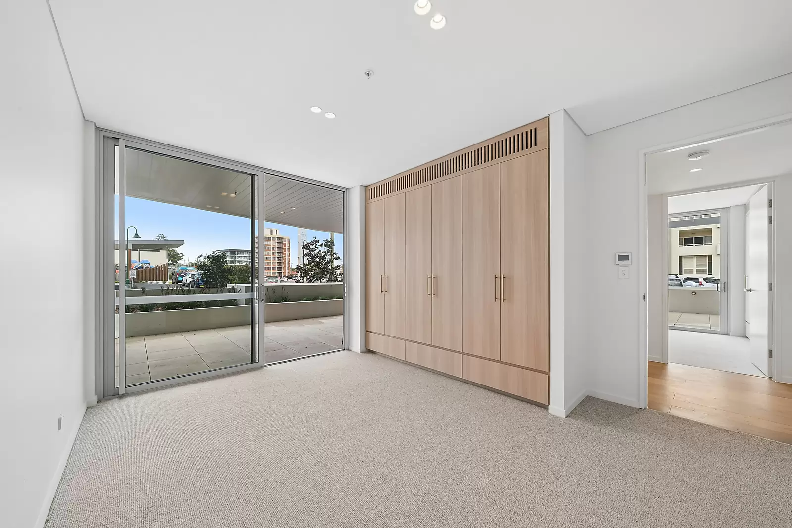 2/2 Owen Street, Port Macquarie Auction by Sydney Sotheby's International Realty - image 4