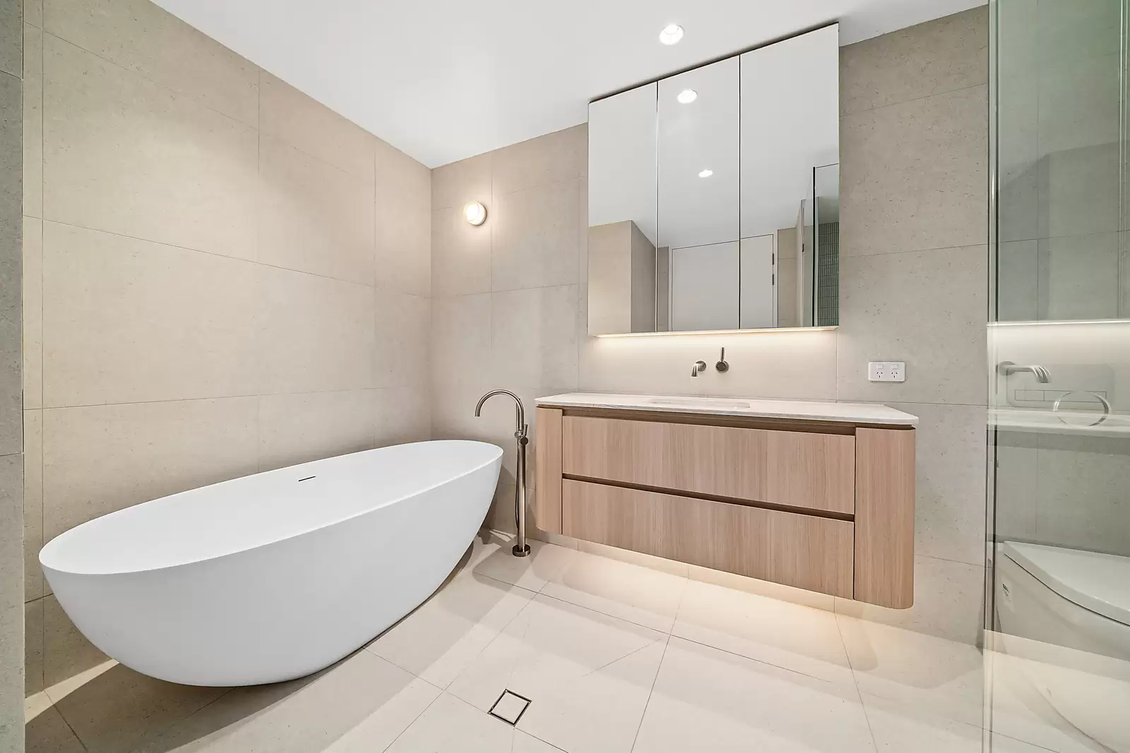 1/2 Owen Street, Port Macquarie Auction by Sydney Sotheby's International Realty - image 9