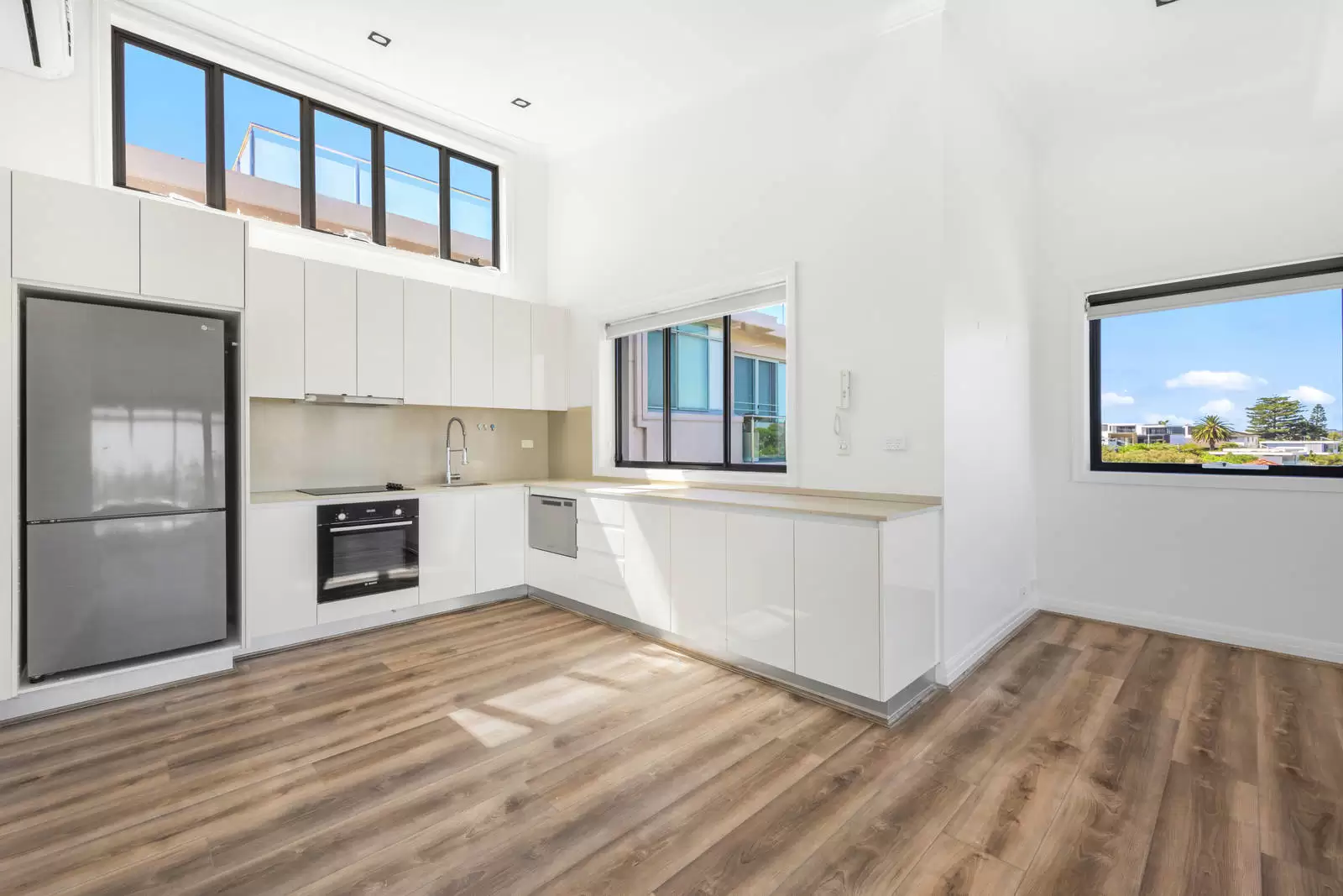 24 Strickland Street, Rose Bay Leased by Sydney Sotheby's International Realty - image 4