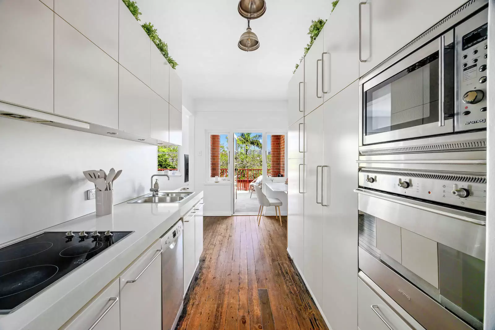 3/16 Yarranabbe Road, Darling Point Leased by Sydney Sotheby's International Realty - image 1
