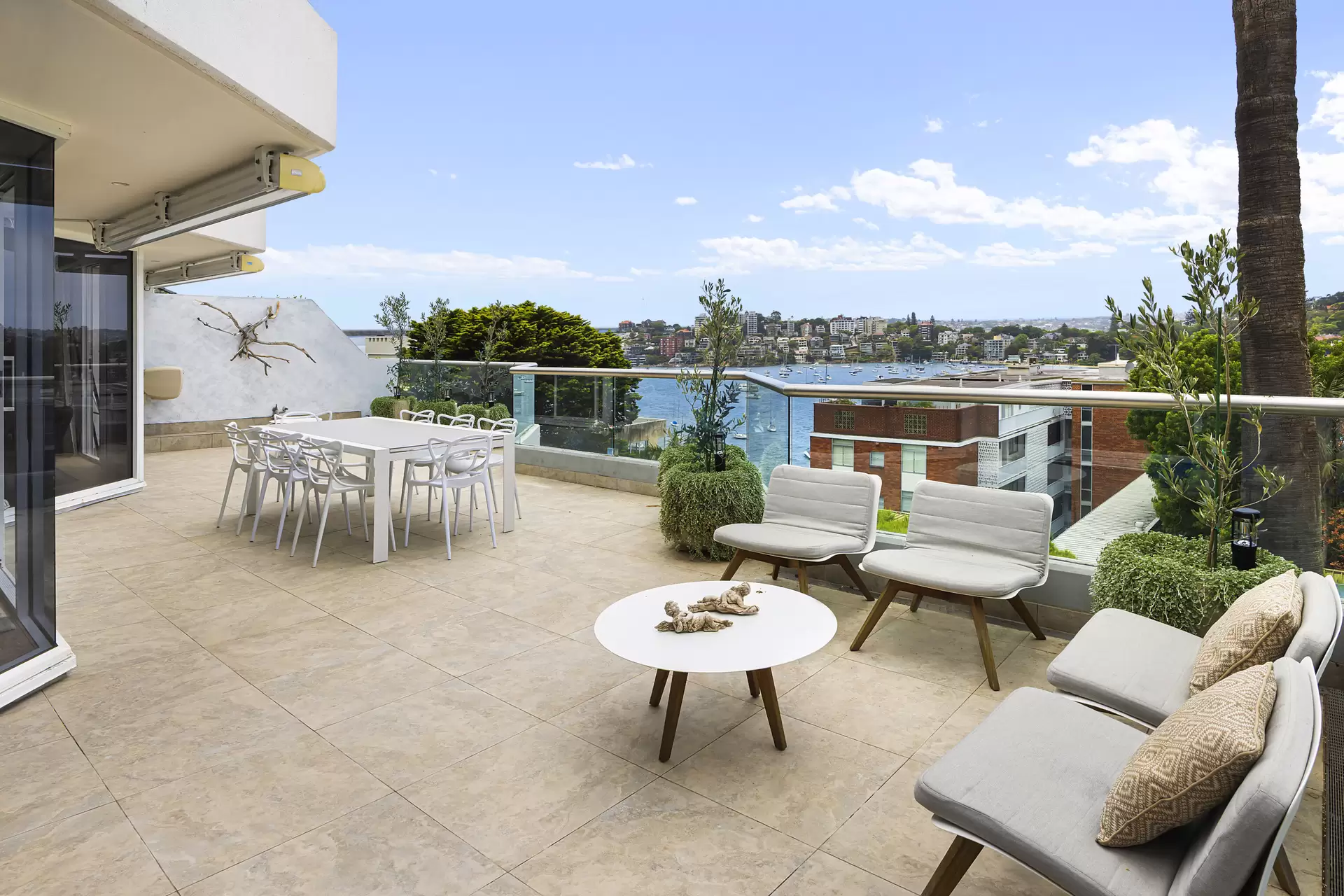8/39 Sutherland Crescent, Darling Point Sold by Sydney Sotheby's International Realty - image 2