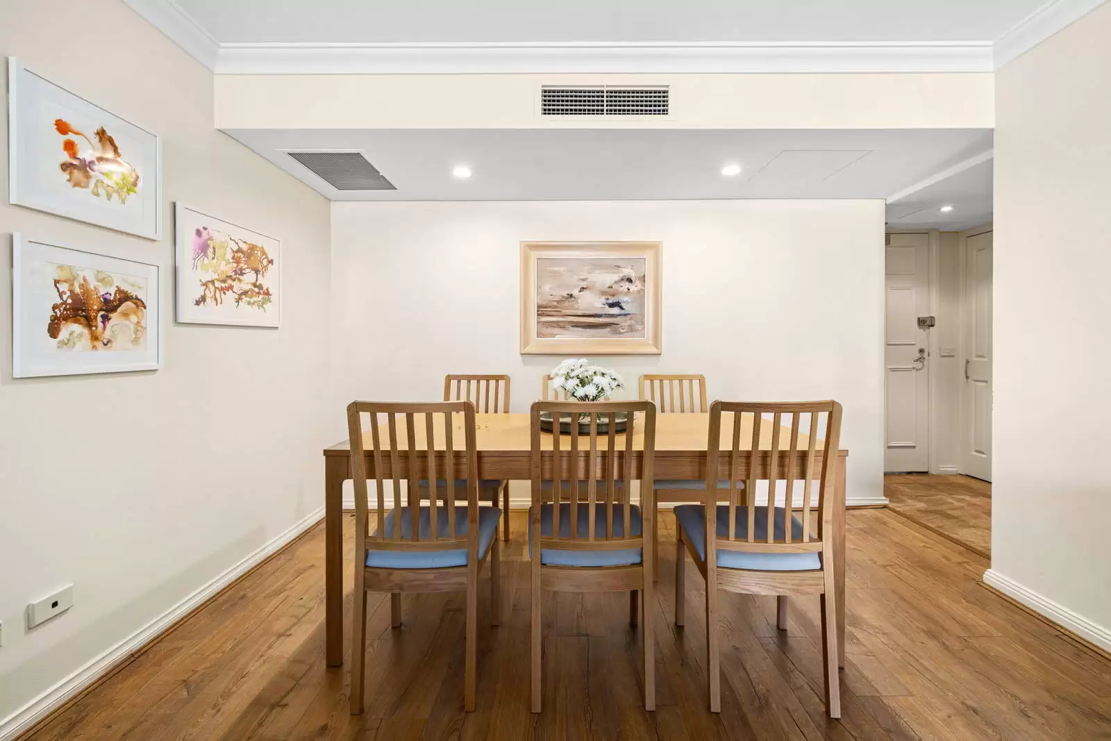 10/118 Wallis Street, Woollahra Leased by Sydney Sotheby's International Realty - image 2