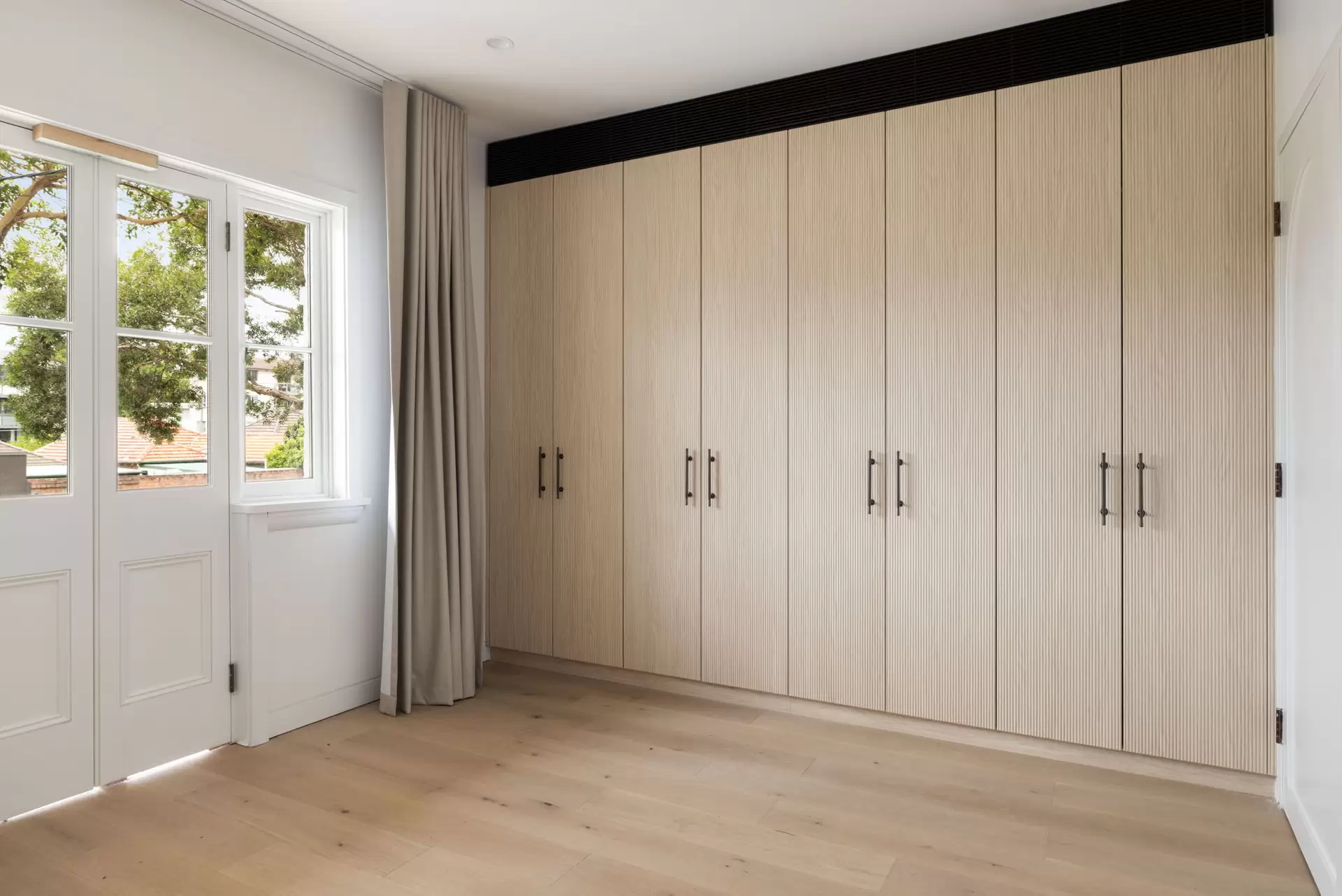 10 Clifford Street, Coogee Sold by Sydney Sotheby's International Realty - image 1