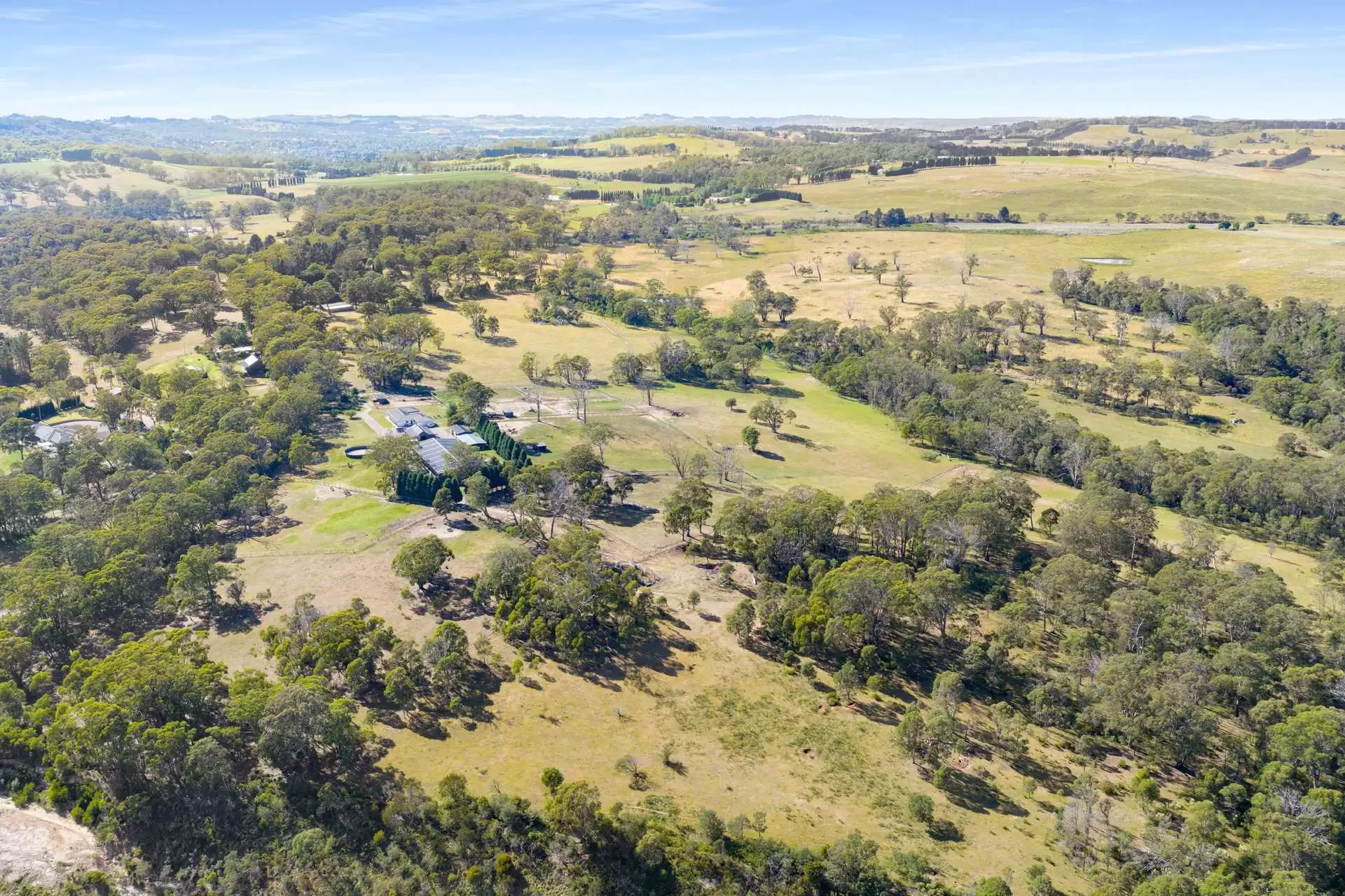 77 Joadja Crescent, Woodlands Sold by Sydney Sotheby's International Realty - image 1