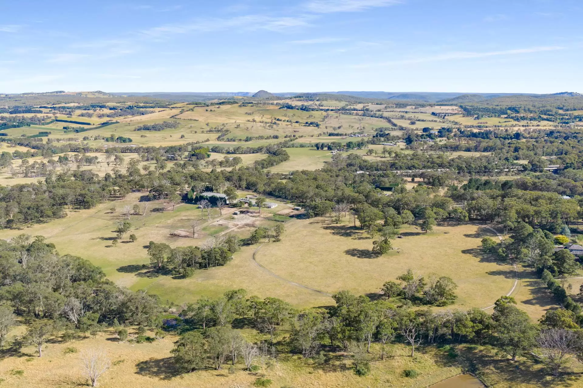 77 Joadja Crescent, Woodlands Sold by Sydney Sotheby's International Realty - image 3