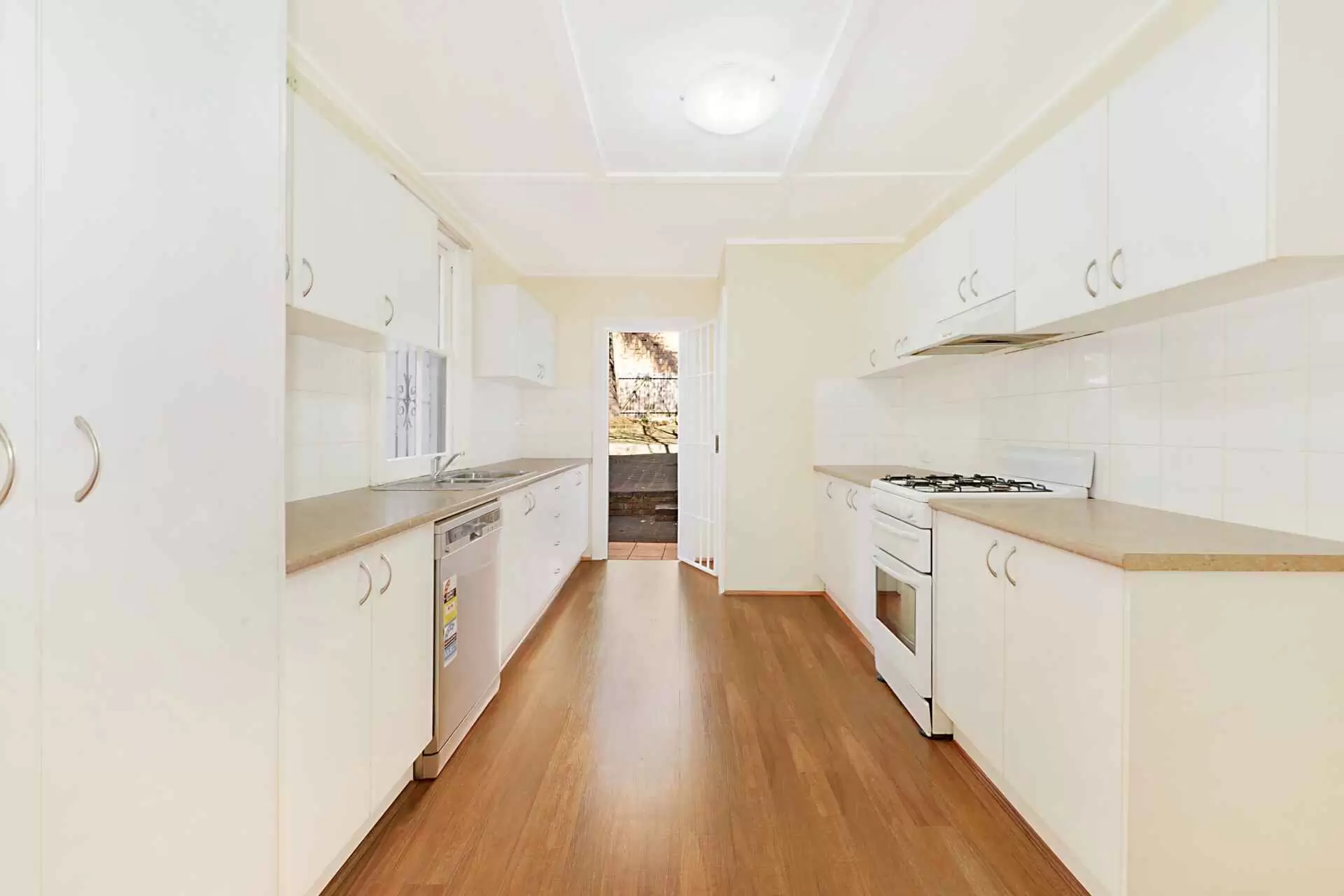 17 Olive Street, Paddington Sold by Sydney Sotheby's International Realty - image 3