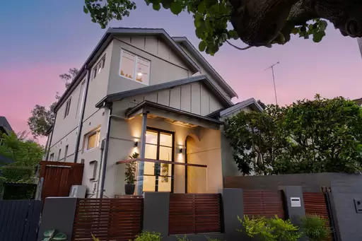 134 Wellington Street, Bondi Beach Sold by Sydney Sotheby's International Realty