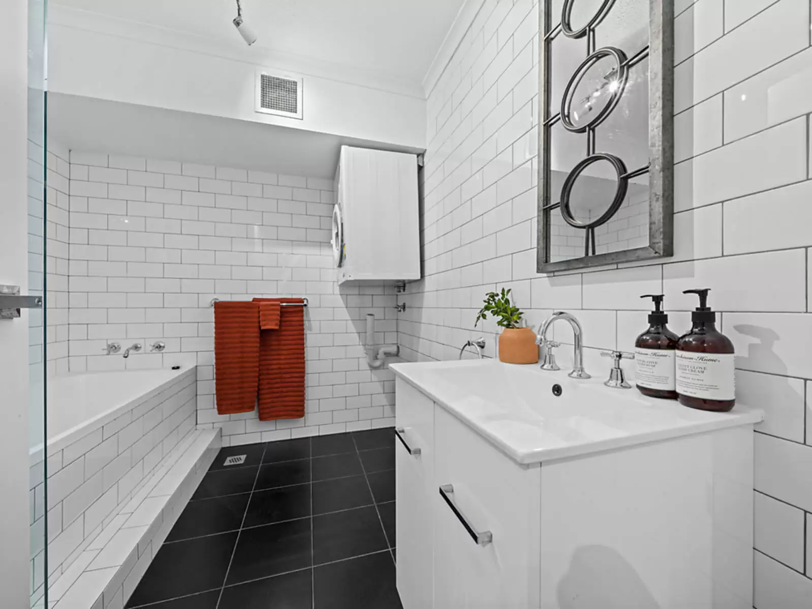 801/73 Victoria Street, Potts Point Leased by Sydney Sotheby's International Realty - image 7