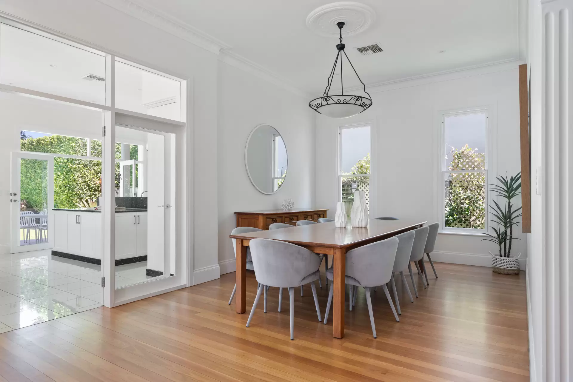 29 Milroy Avenue, Kensington Sold by Sydney Sotheby's International Realty - image 12