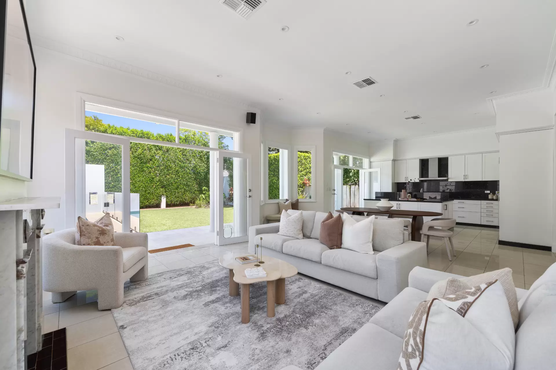 29 Milroy Avenue, Kensington Sold by Sydney Sotheby's International Realty - image 3