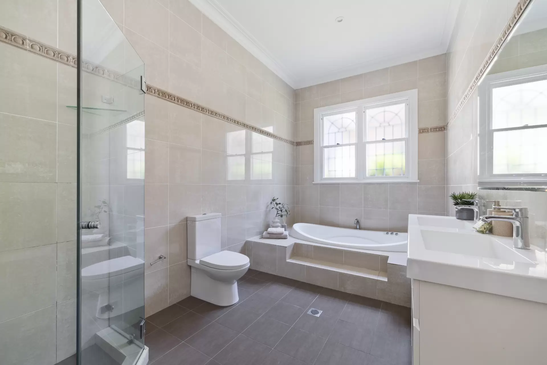 29 Milroy Avenue, Kensington Sold by Sydney Sotheby's International Realty - image 18